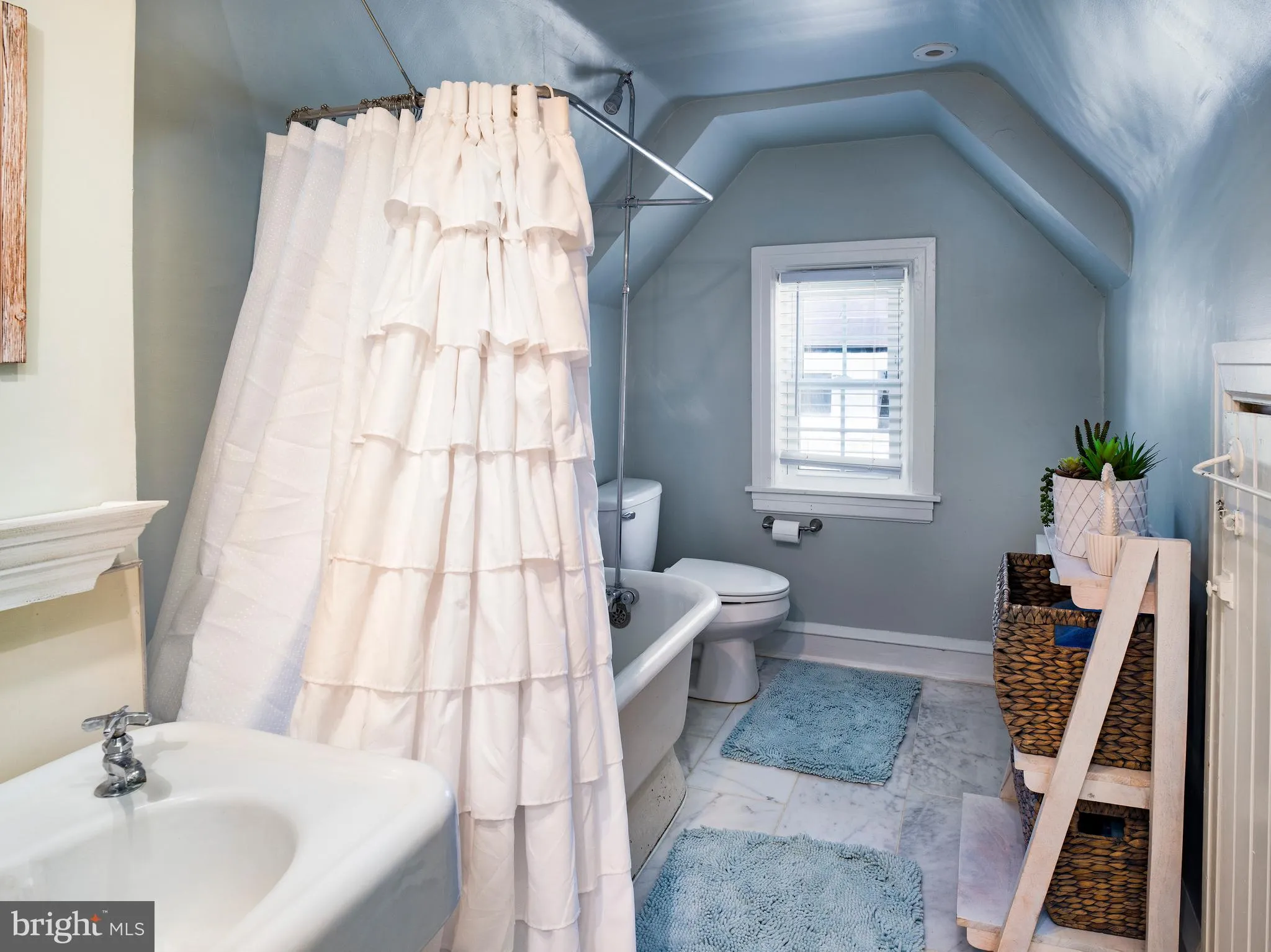 Narberth, Pennsylvania 19072, United States, 4 Bedrooms Bedrooms, ,3 BathroomsBathrooms,Residential,Coming Soon,220738