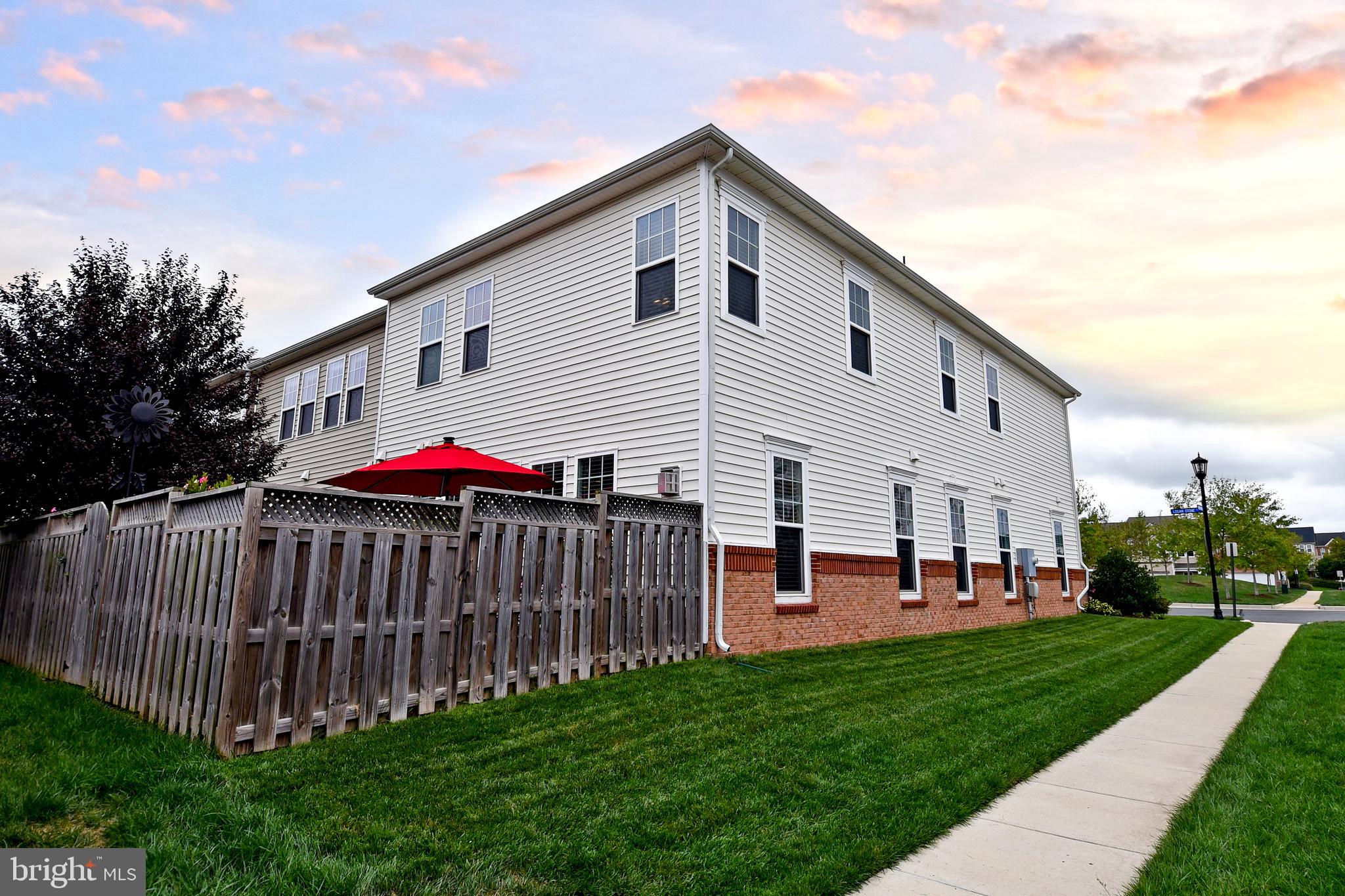 STONE RIDGE - Residential