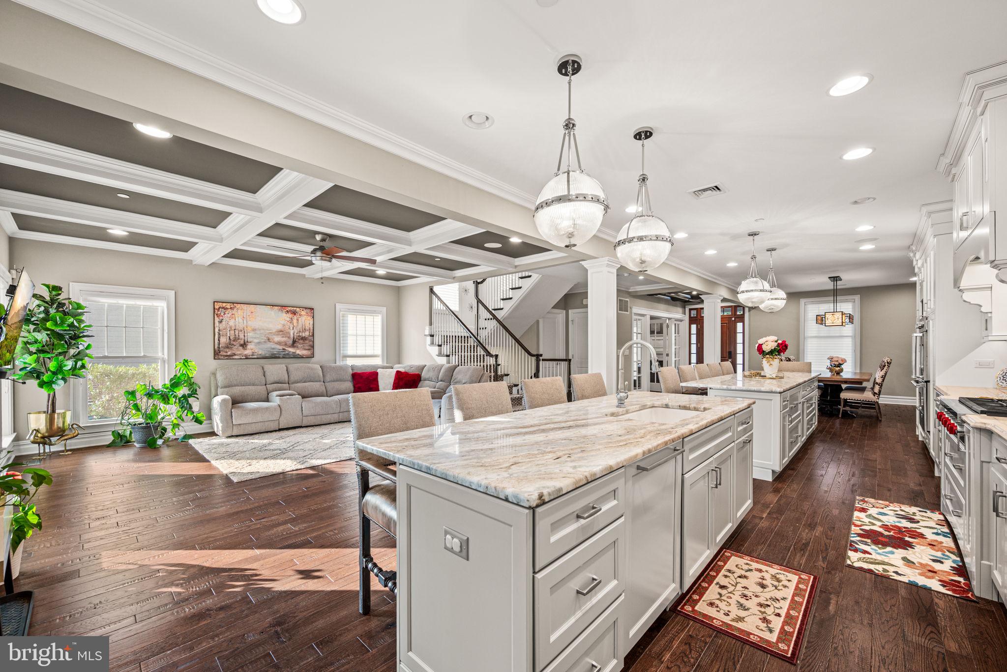 FLOWERS FIELD - Residential