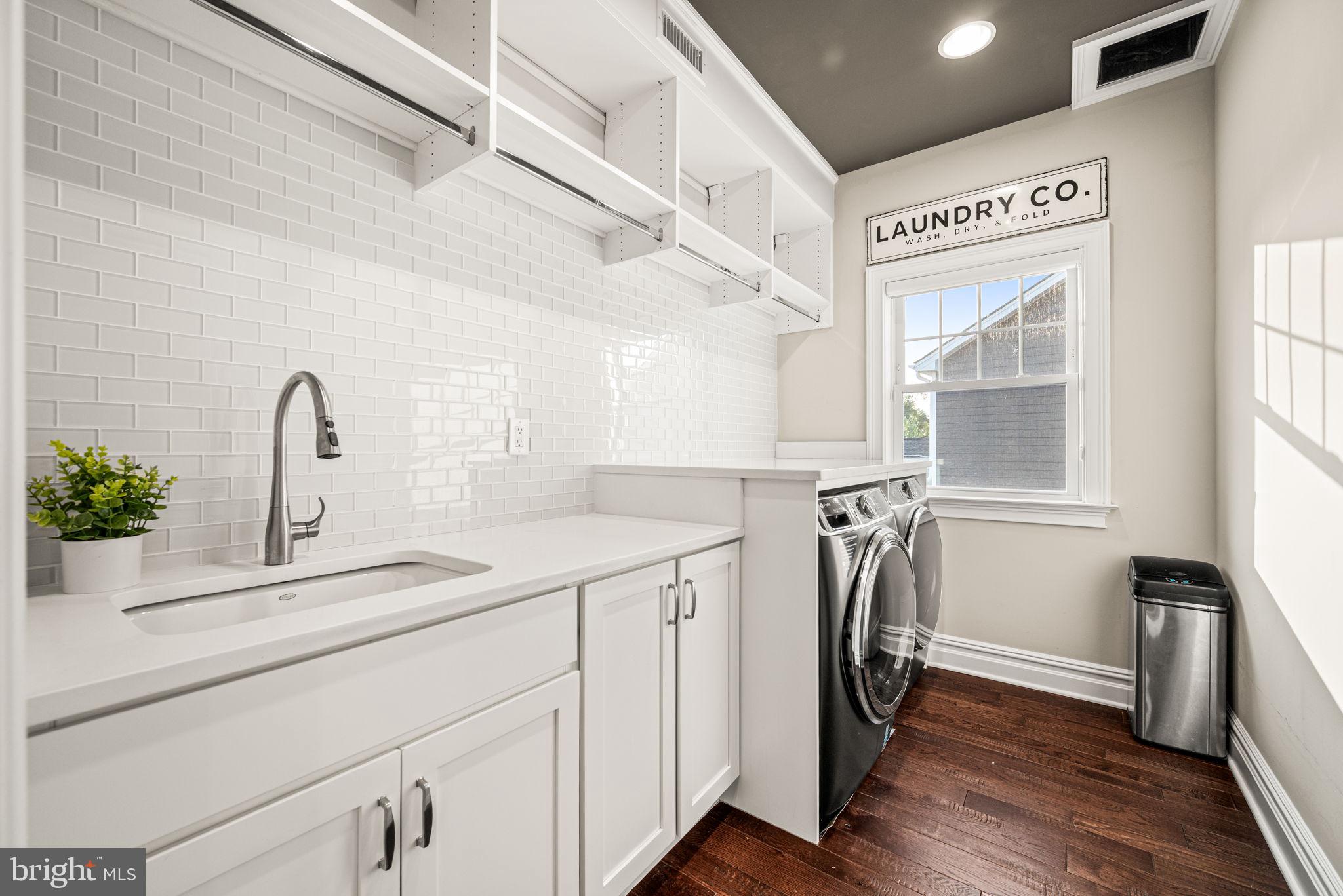 FLOWERS FIELD - Residential