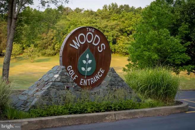 THE WOODS - Residential