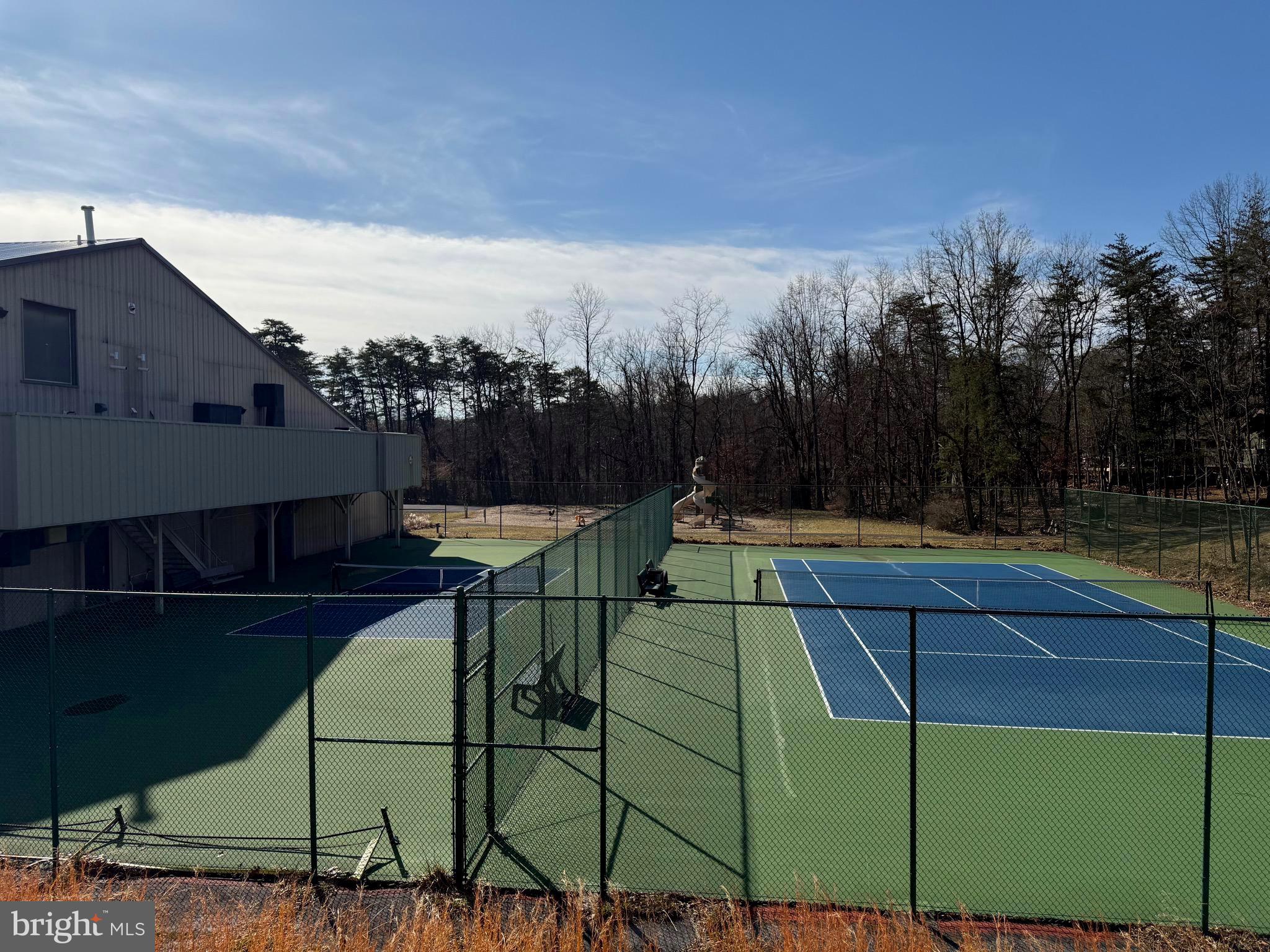 THE WOODS - Residential