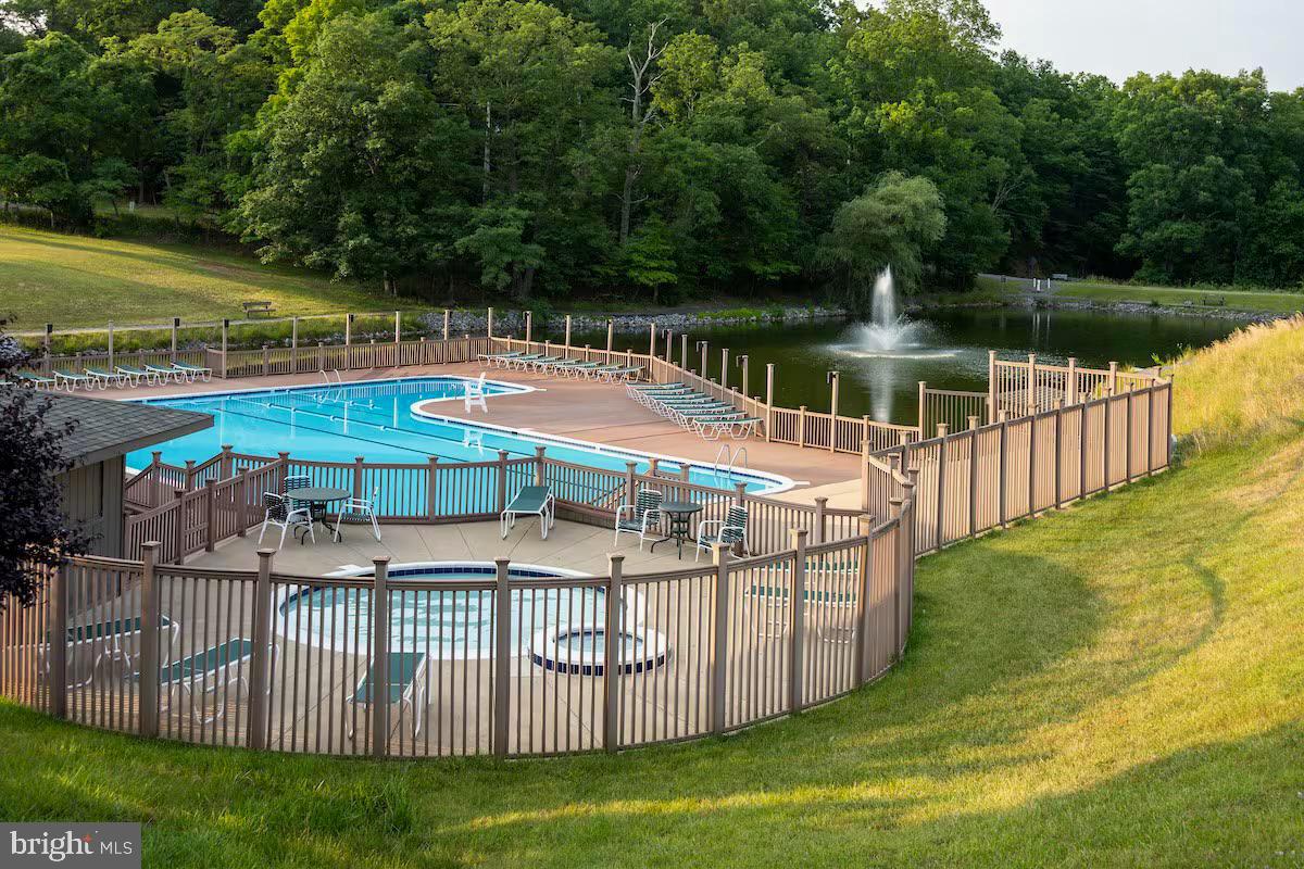 THE WOODS - Residential