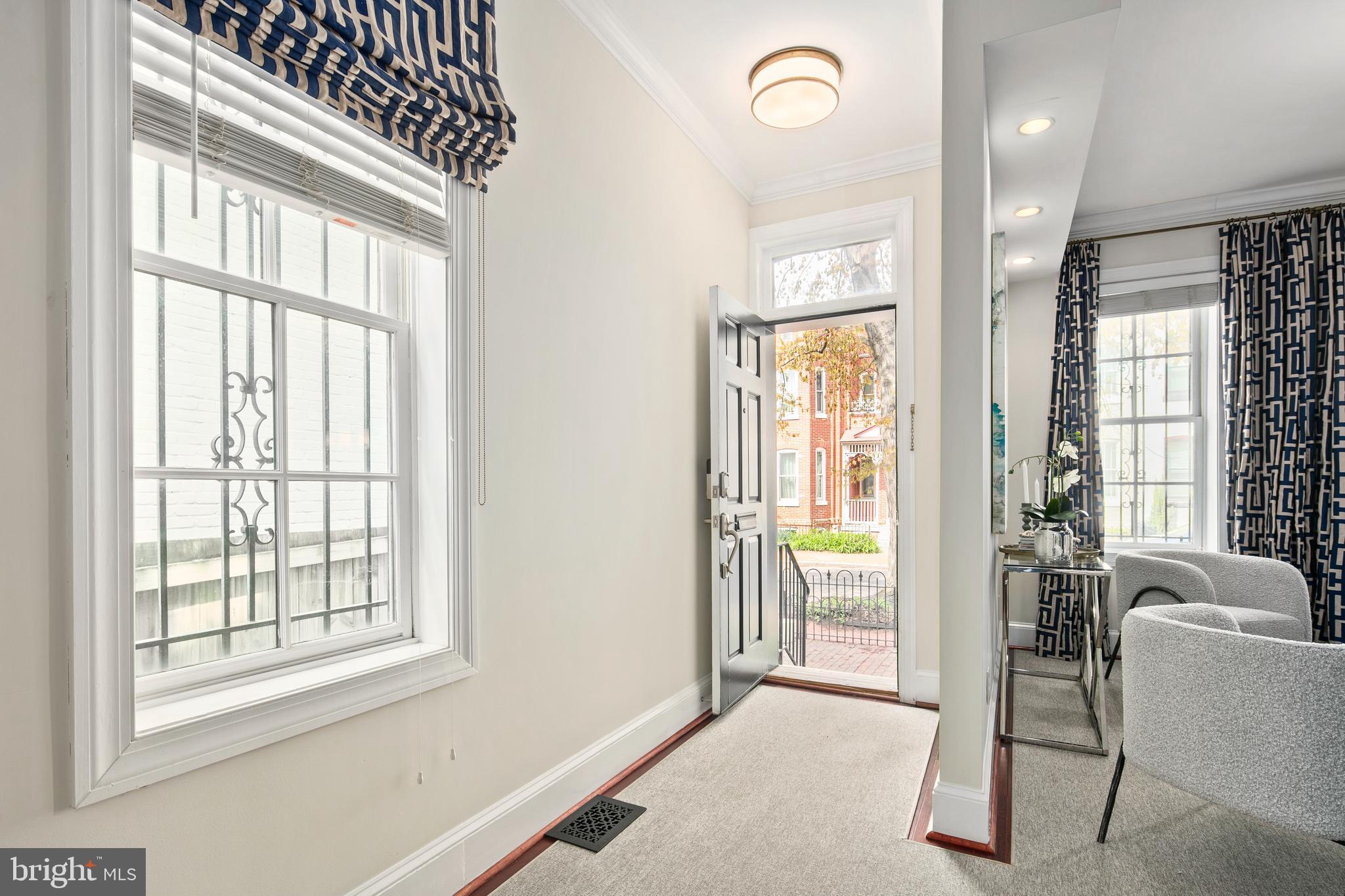 1504 CAROLINE STREET NW