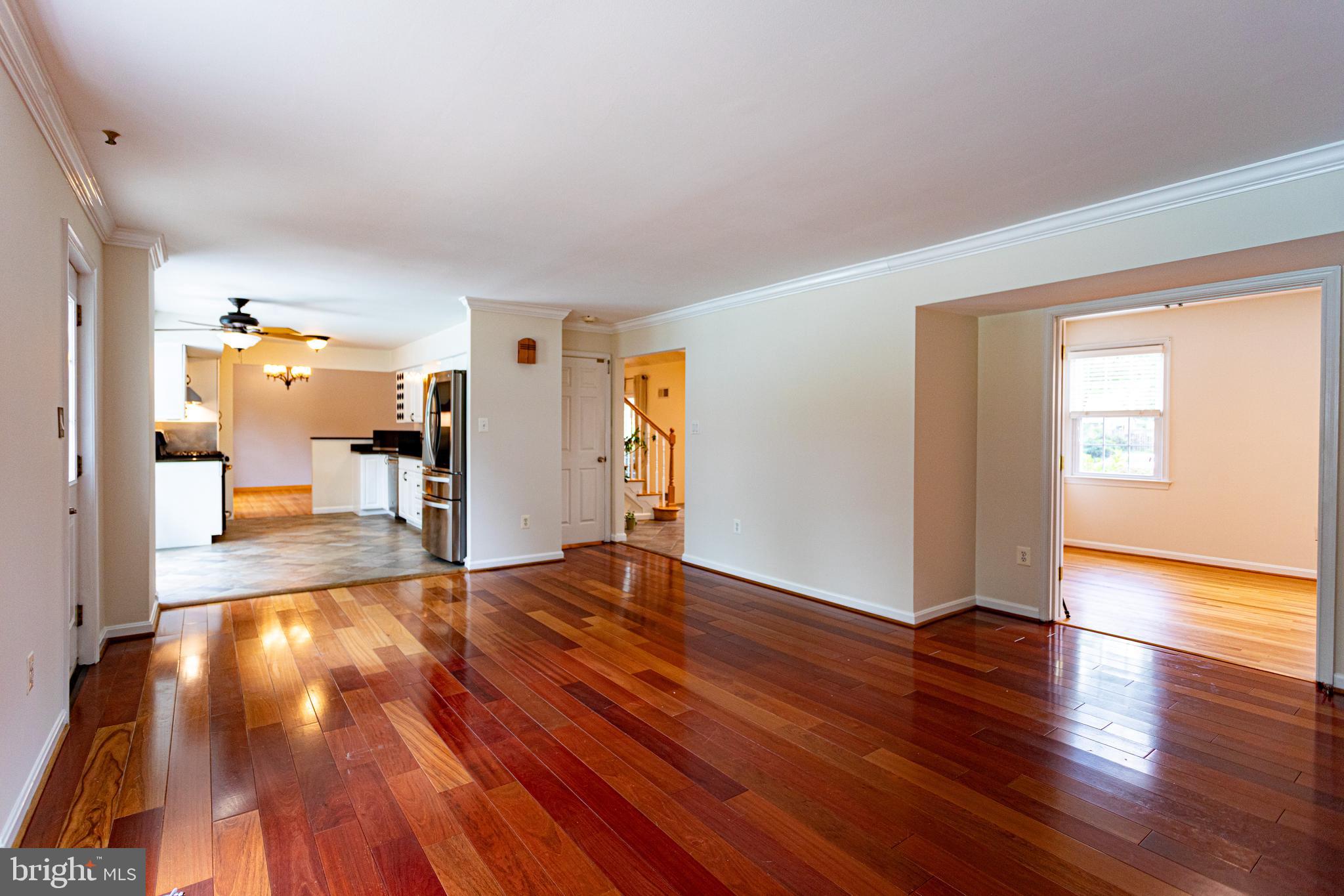 FLOWER VALLEY - Residential Lease