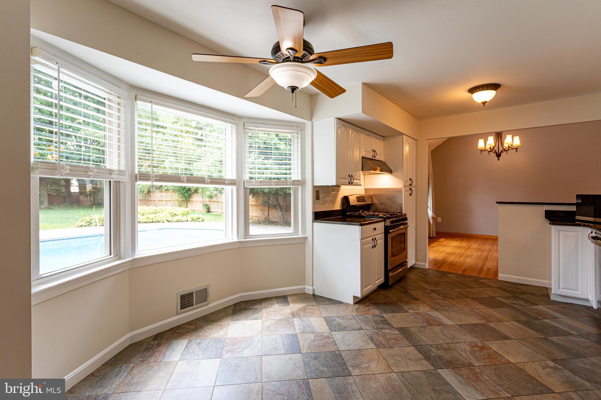 FLOWER VALLEY - Residential Lease