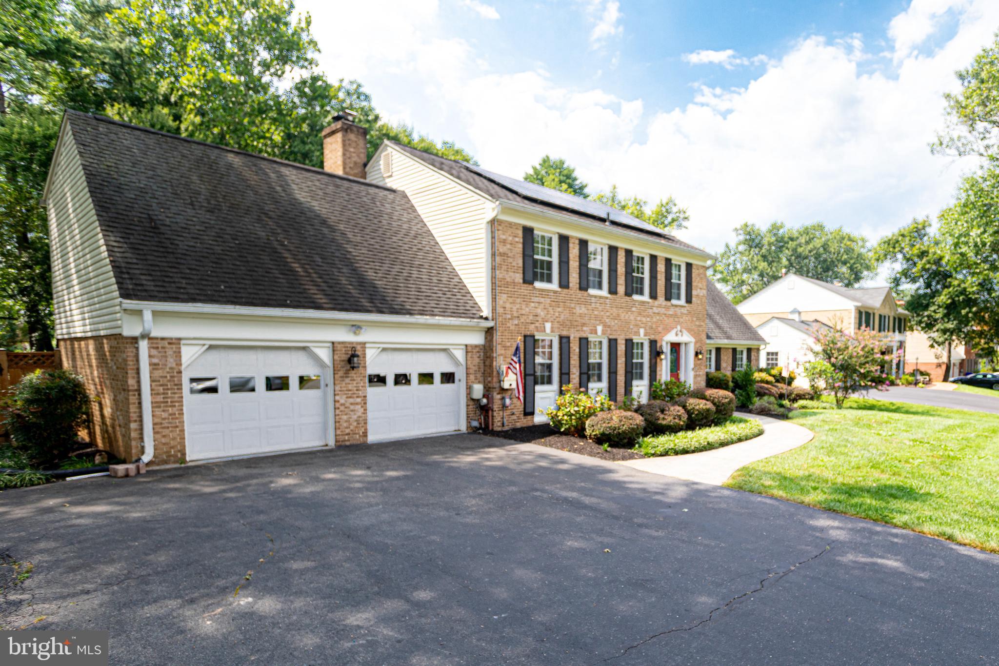 FLOWER VALLEY - Residential Lease