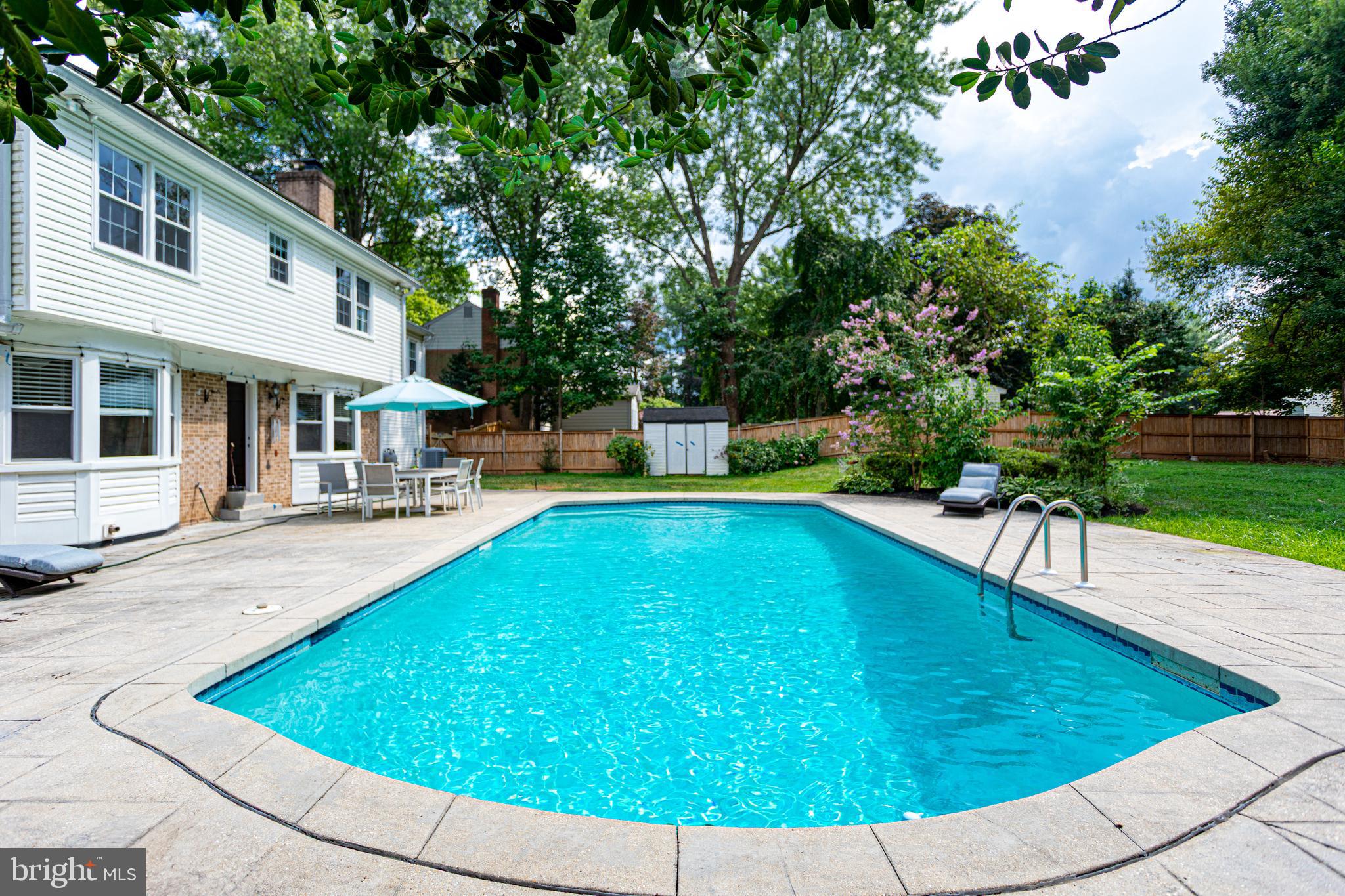 FLOWER VALLEY - Residential Lease