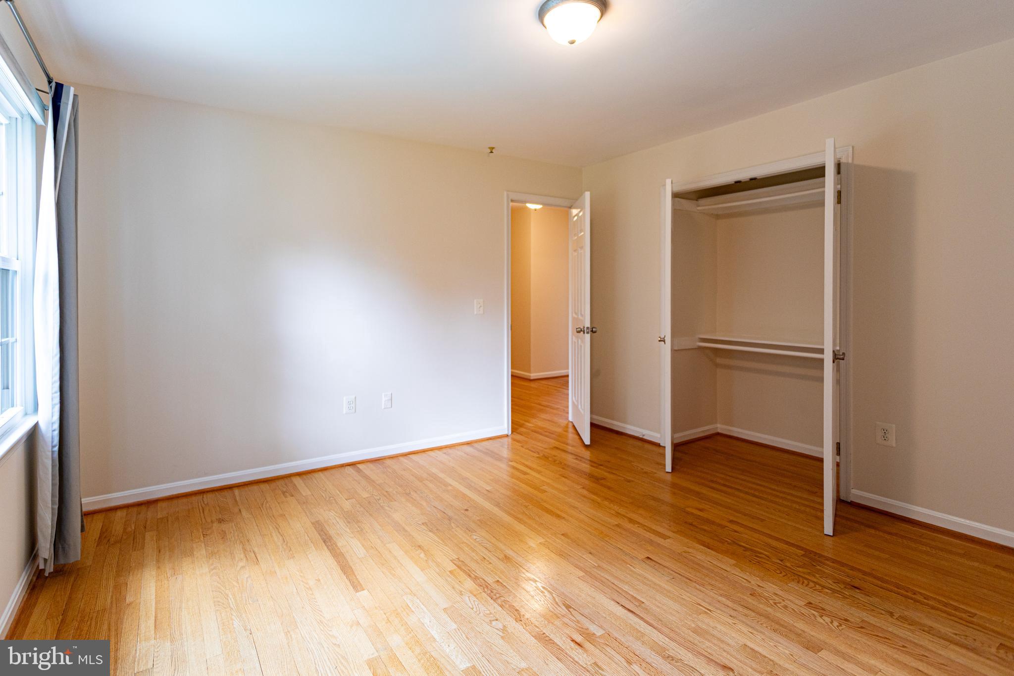 FLOWER VALLEY - Residential Lease