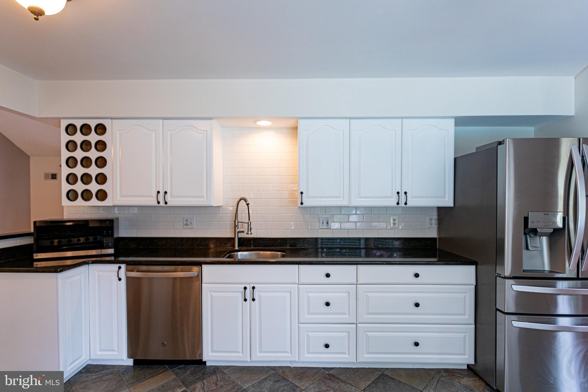 FLOWER VALLEY - Residential Lease