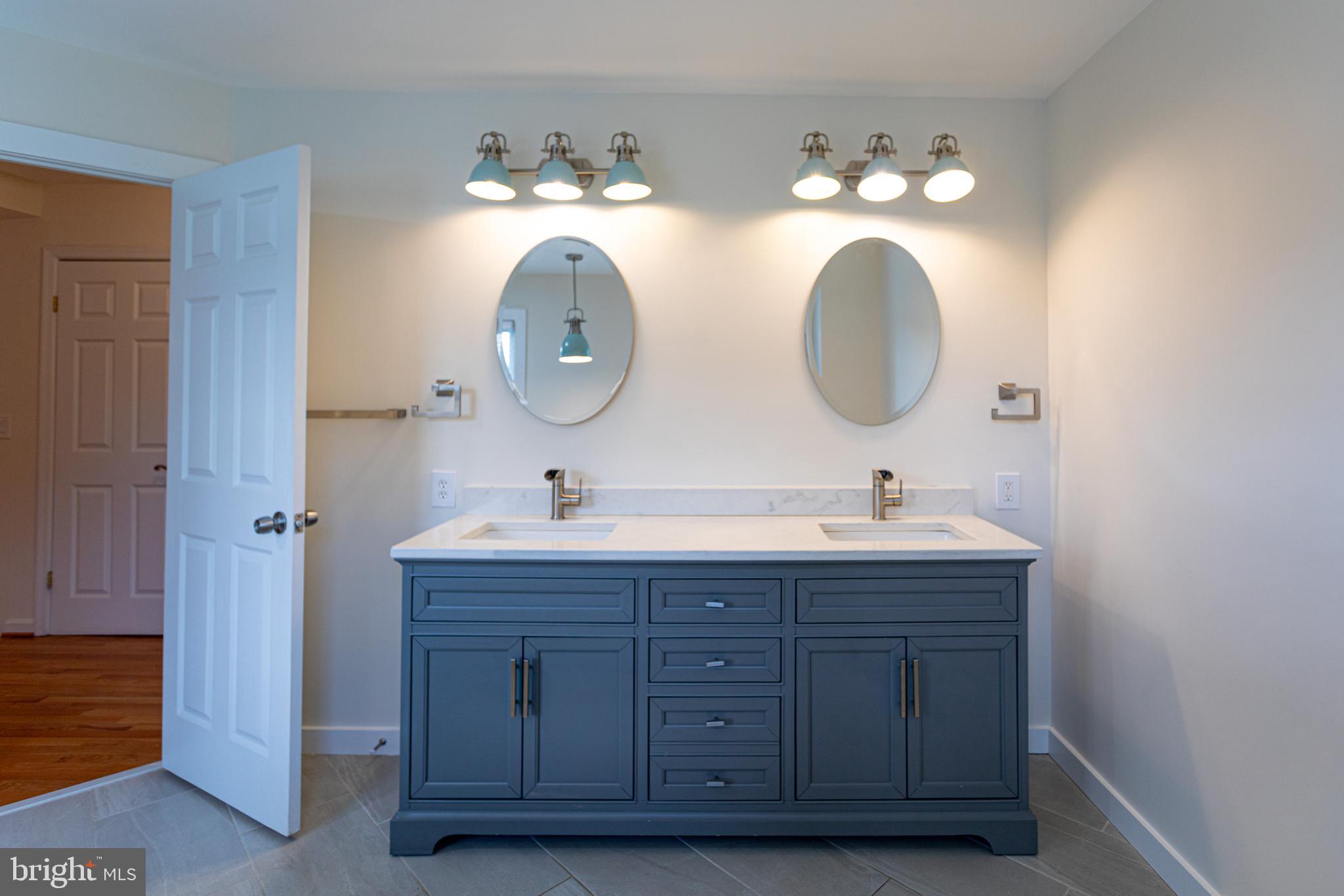 FLOWER VALLEY - Residential Lease