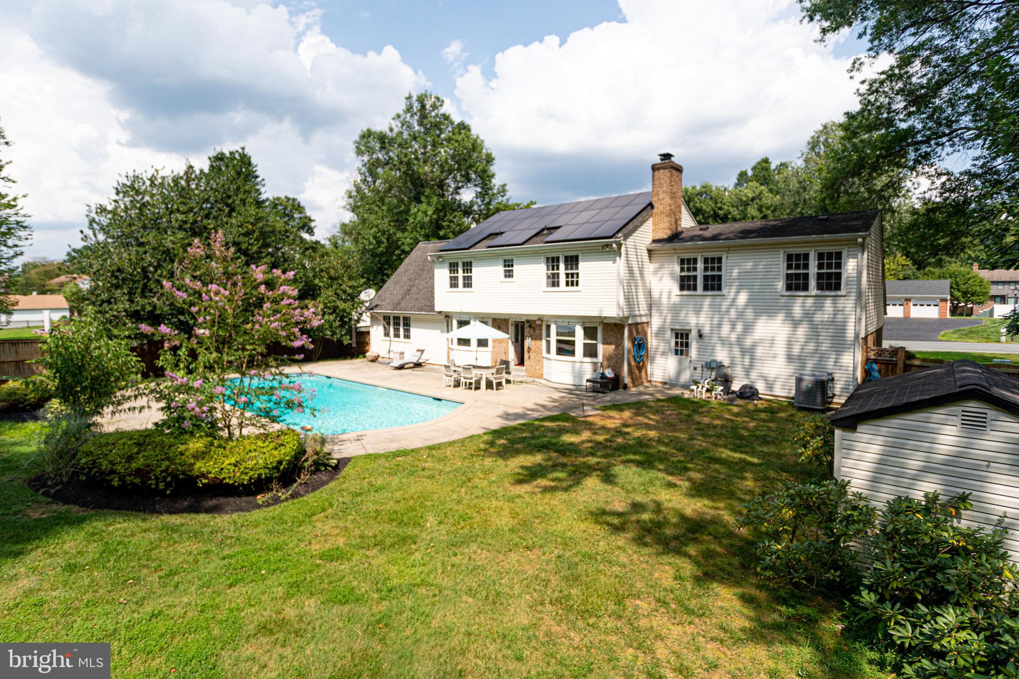 FLOWER VALLEY - Residential Lease