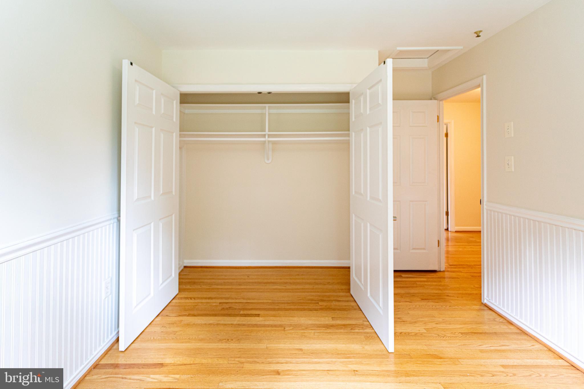 FLOWER VALLEY - Residential Lease