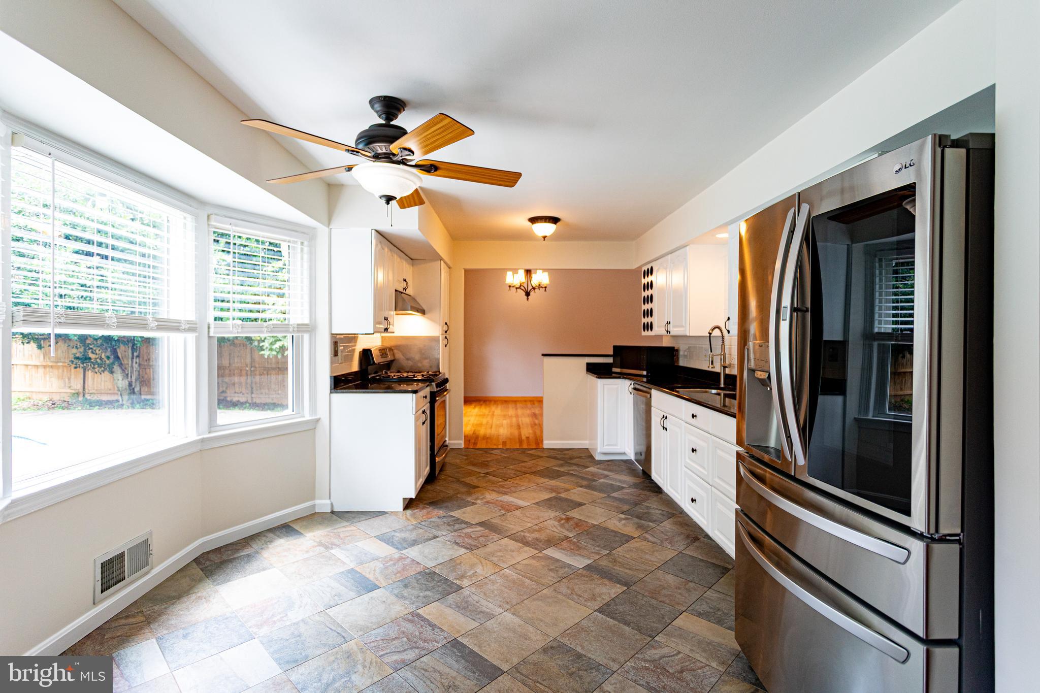 FLOWER VALLEY - Residential Lease