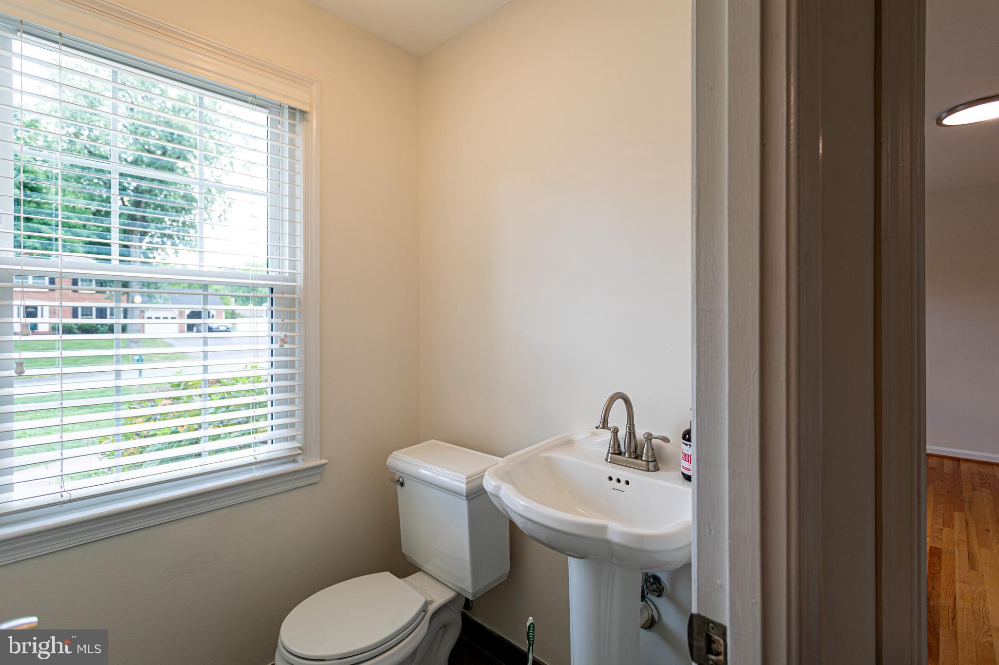 FLOWER VALLEY - Residential Lease