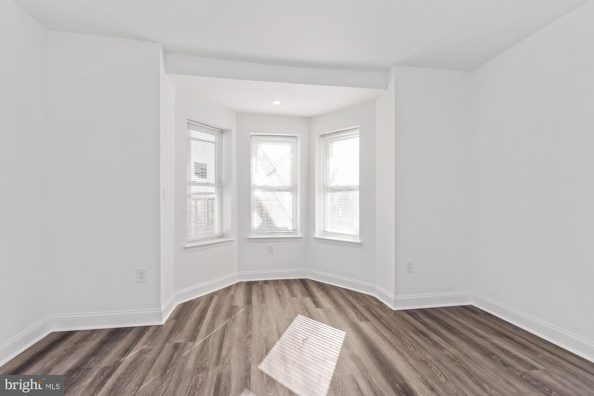 HARLEM PARK - Residential Income