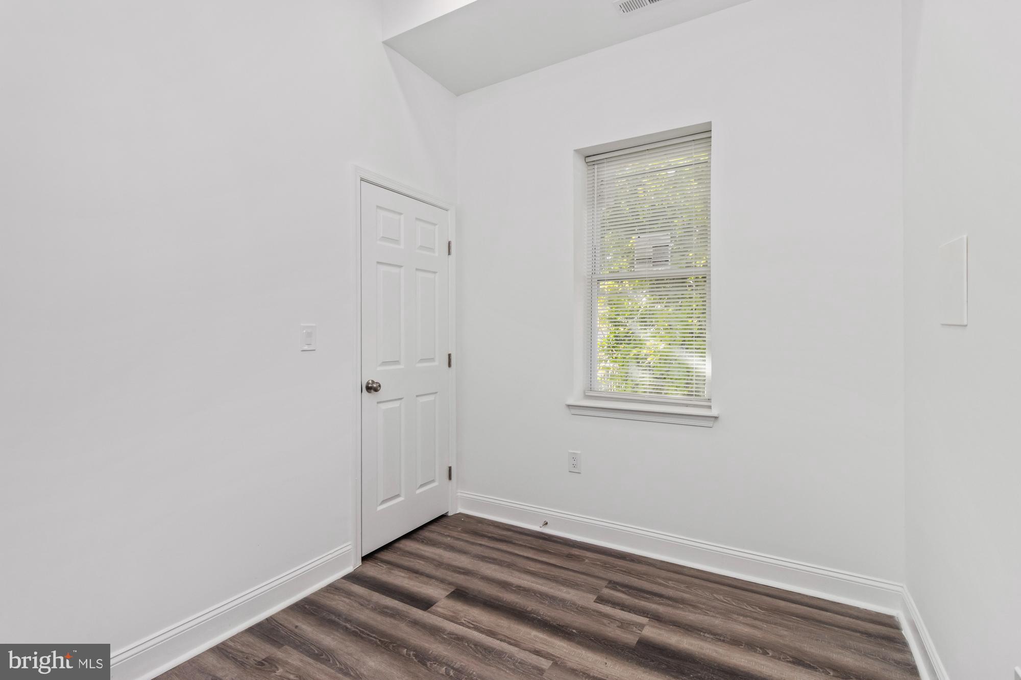 HARLEM PARK - Residential Income