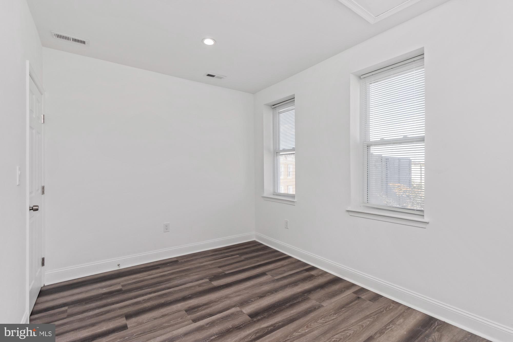 HARLEM PARK - Residential Income