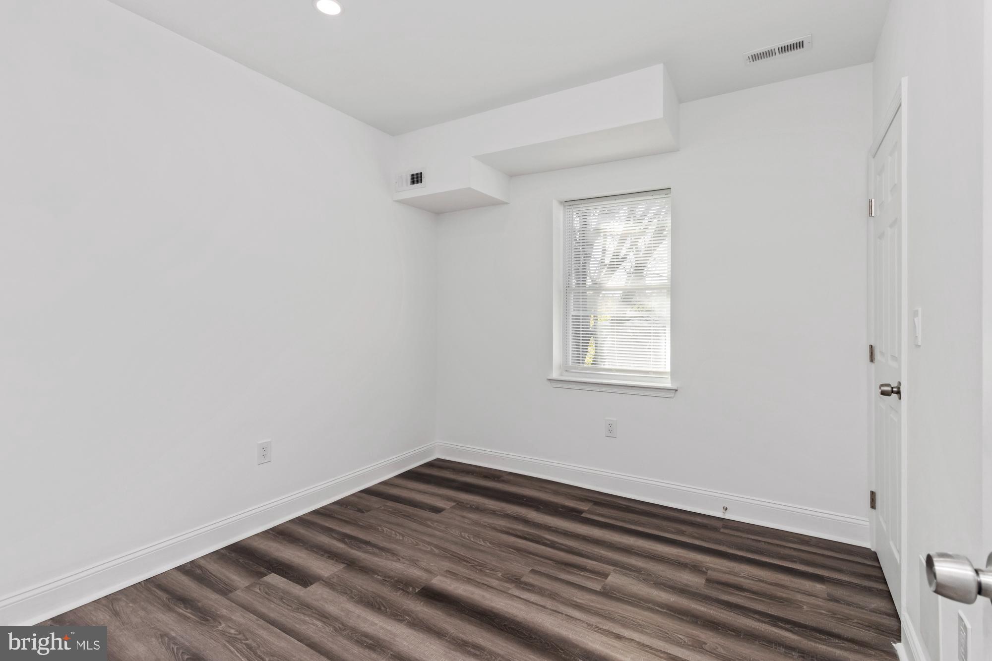 HARLEM PARK - Residential Income