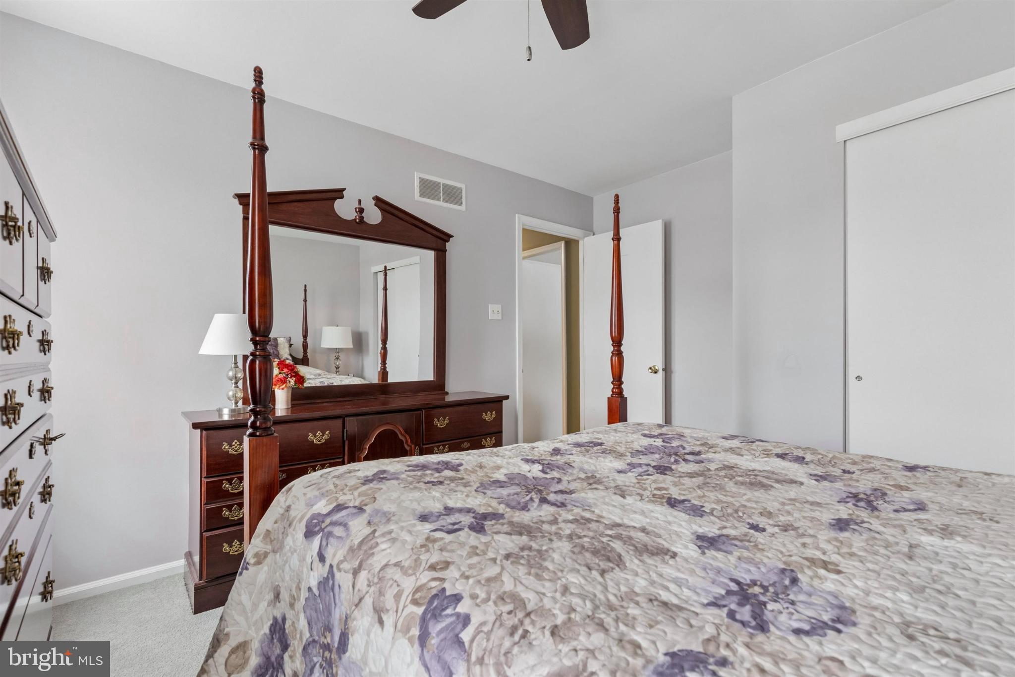 TOWAMENCIN VIL - Residential