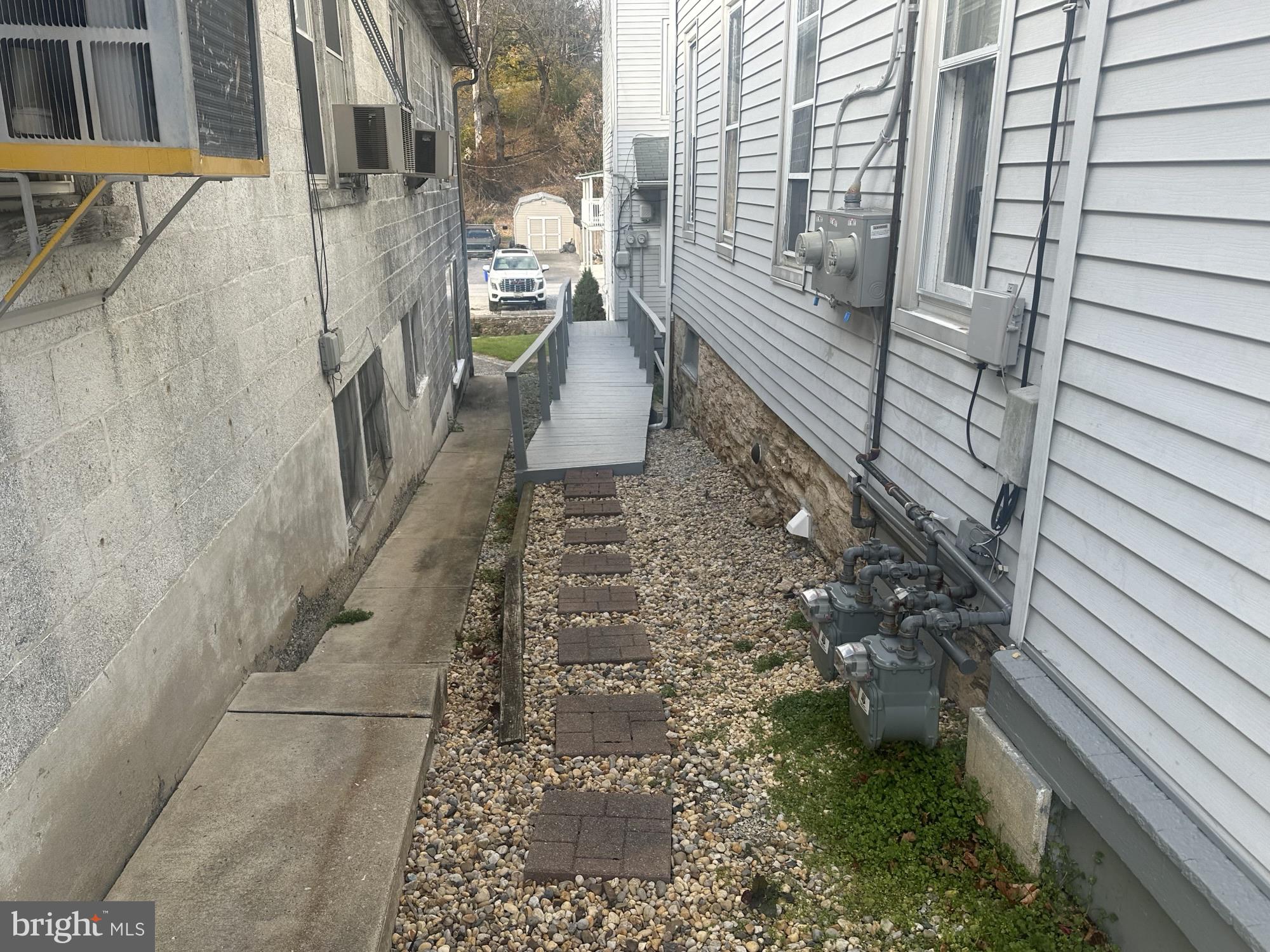 WINDSOR BORO - Residential Income