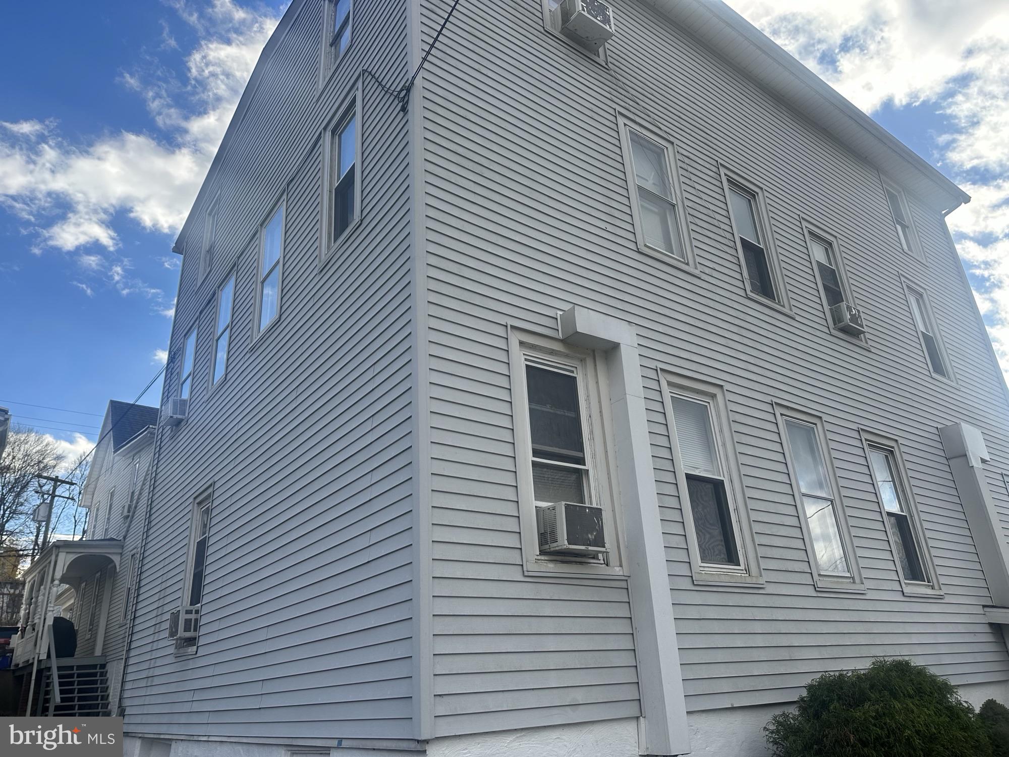 WINDSOR BORO - Residential Income