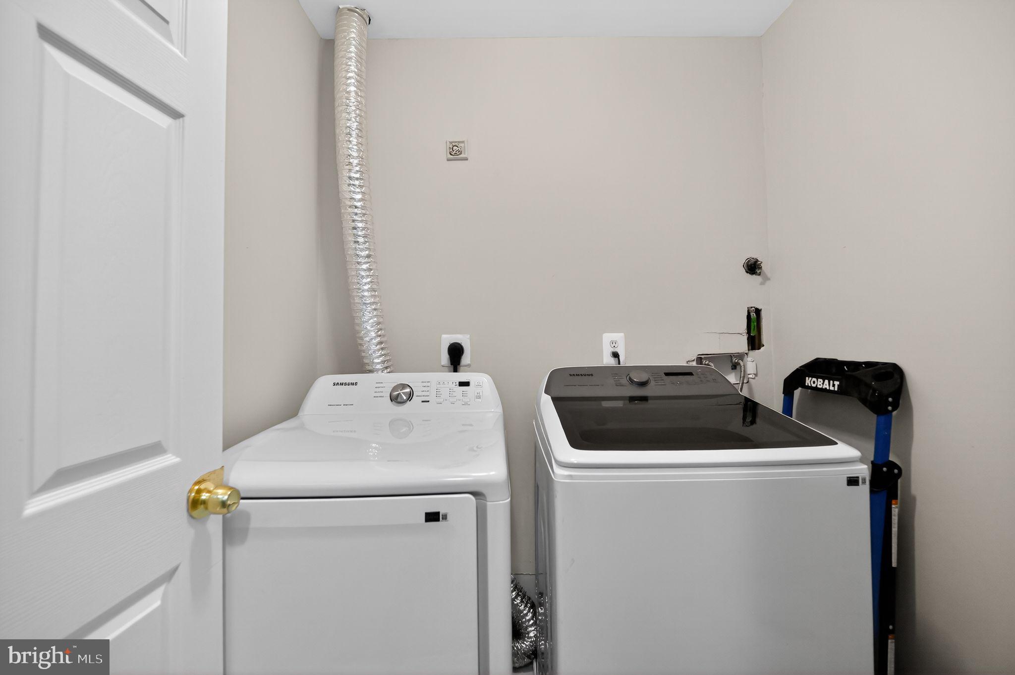 WAYSIDE VILLAGE - Residential