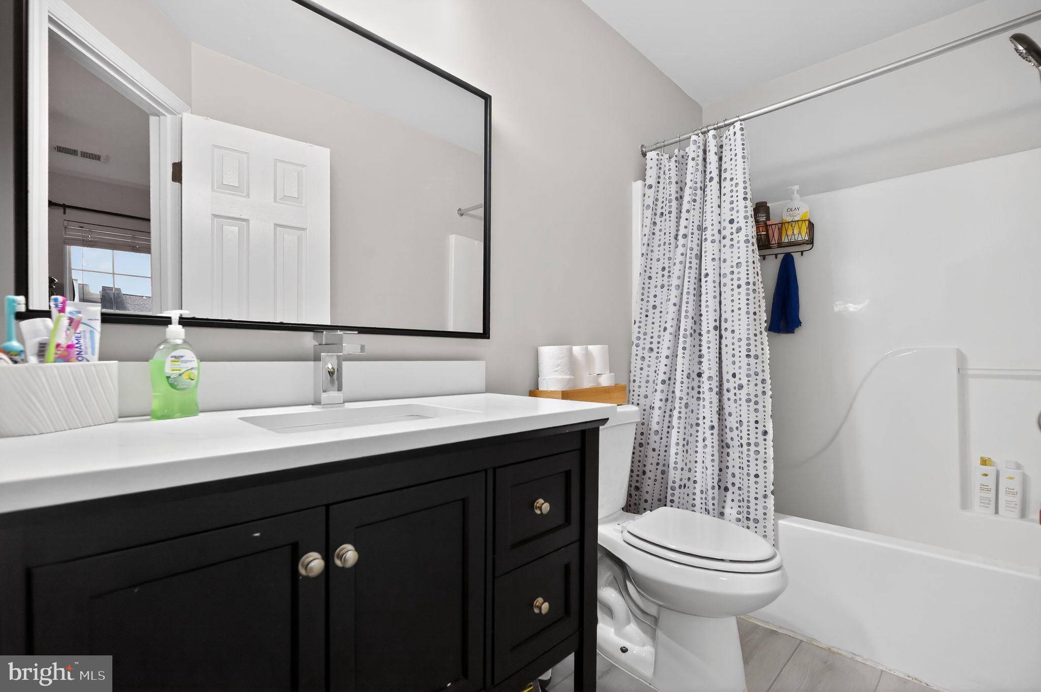 WAYSIDE VILLAGE - Residential