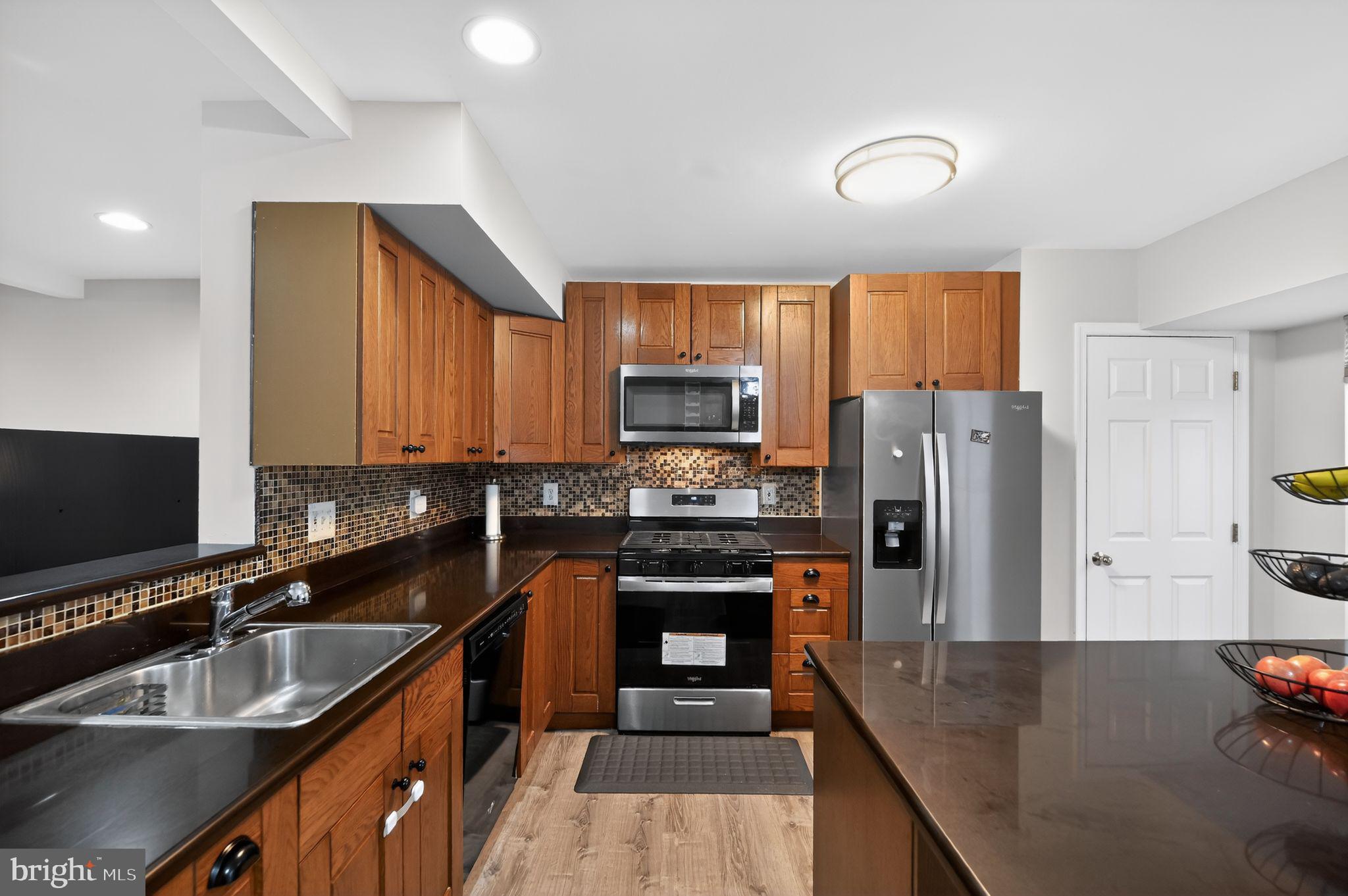 WAYSIDE VILLAGE - Residential