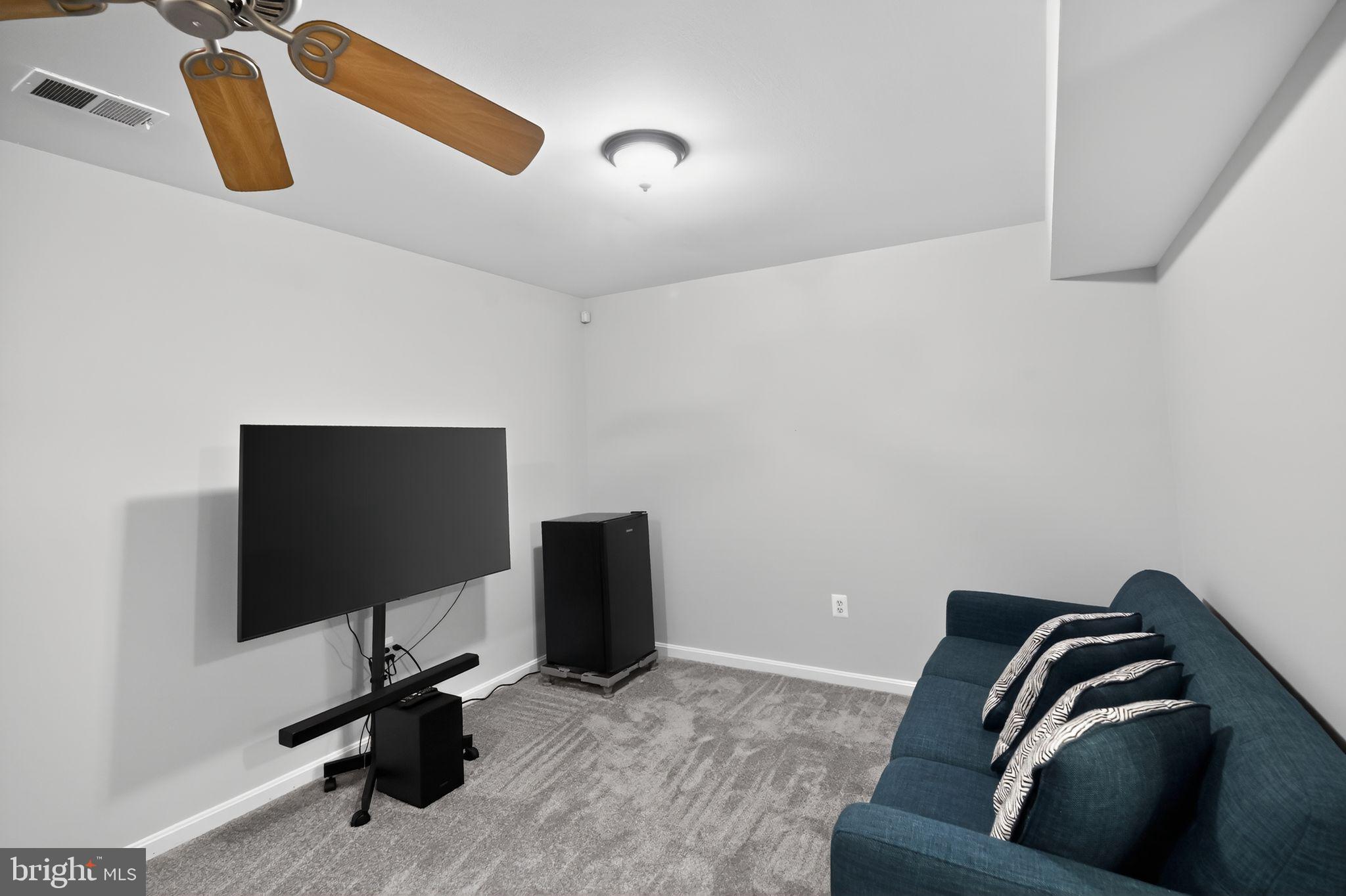 WAYSIDE VILLAGE - Residential