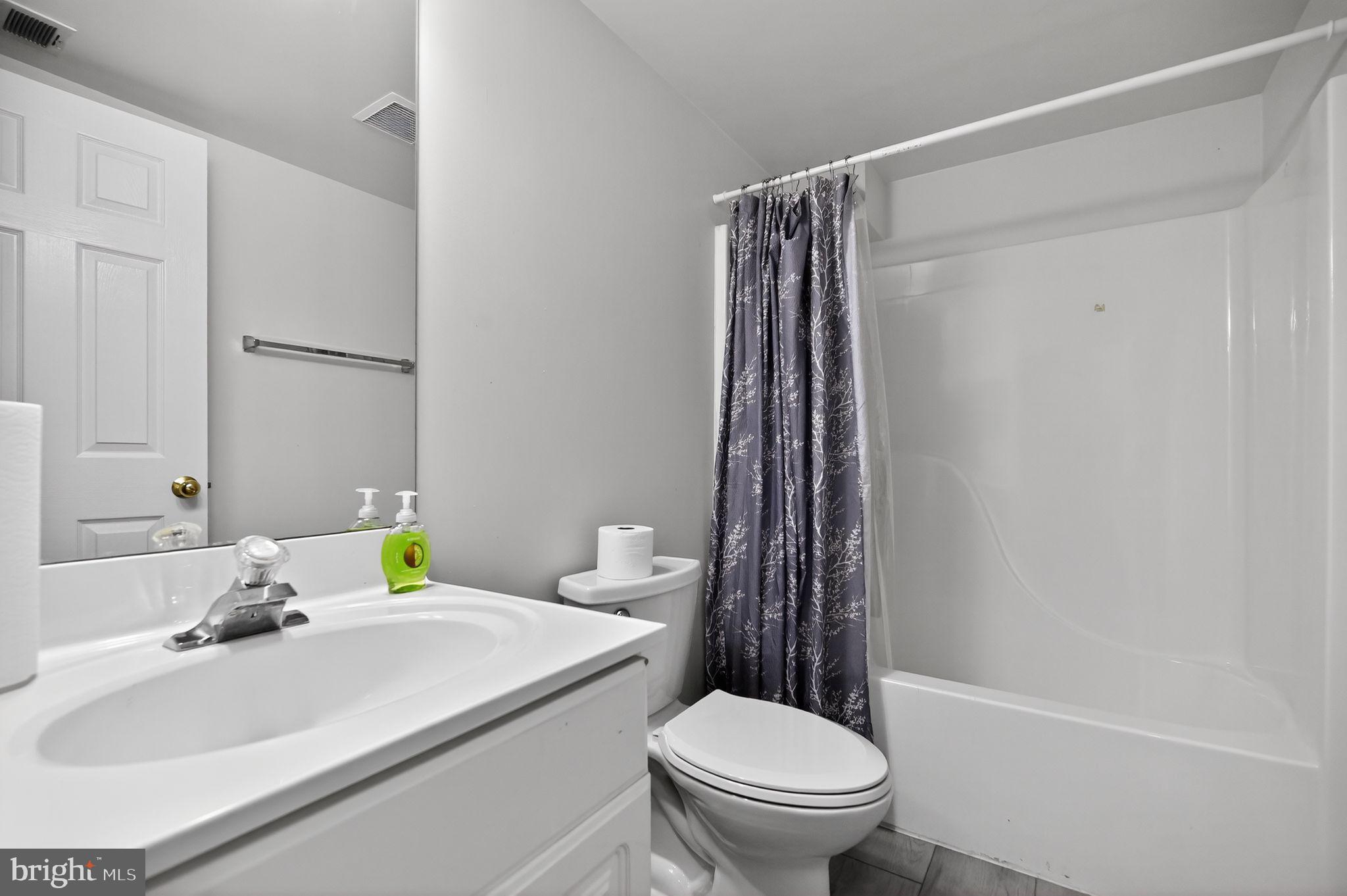 WAYSIDE VILLAGE - Residential