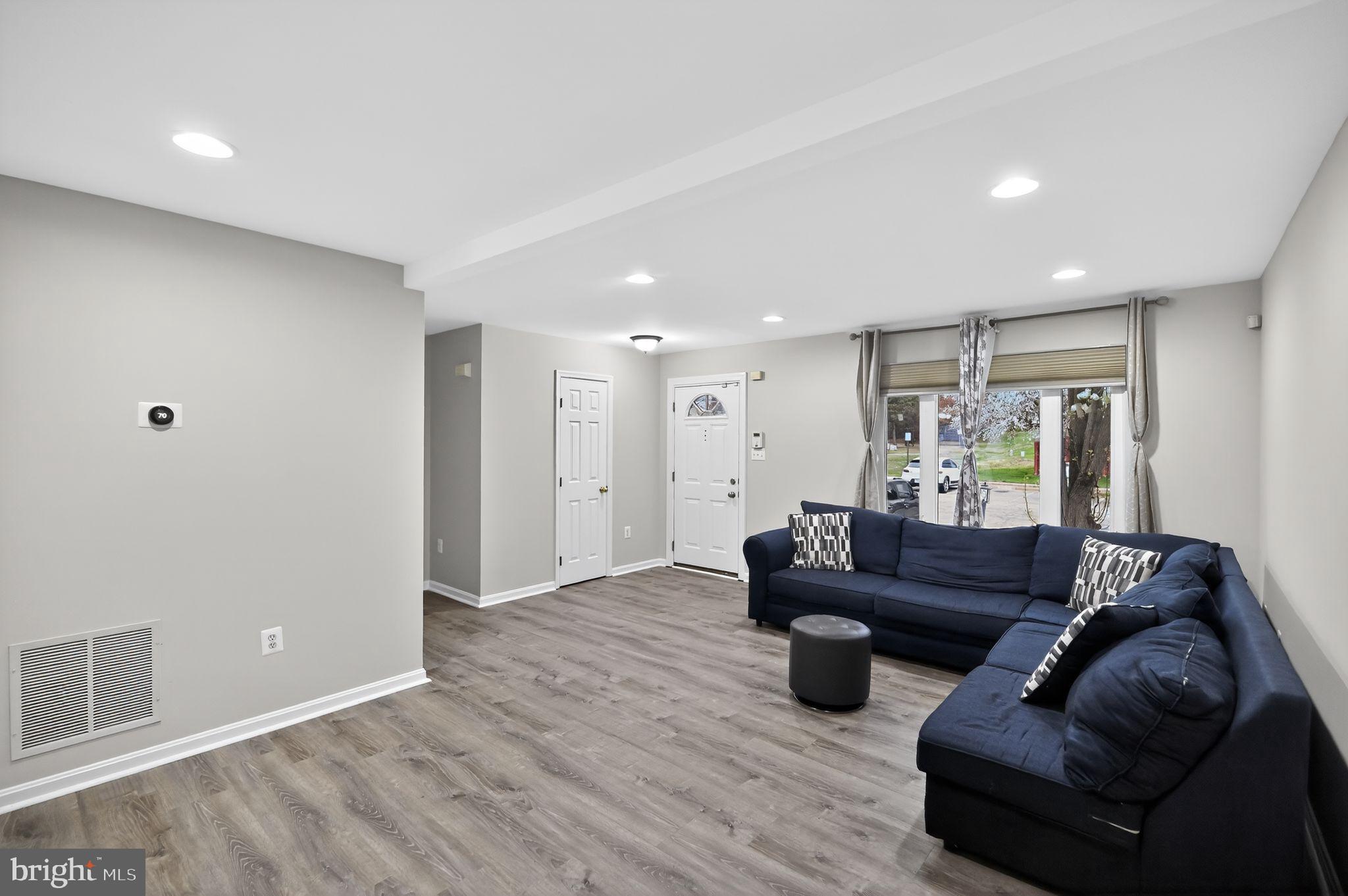 WAYSIDE VILLAGE - Residential