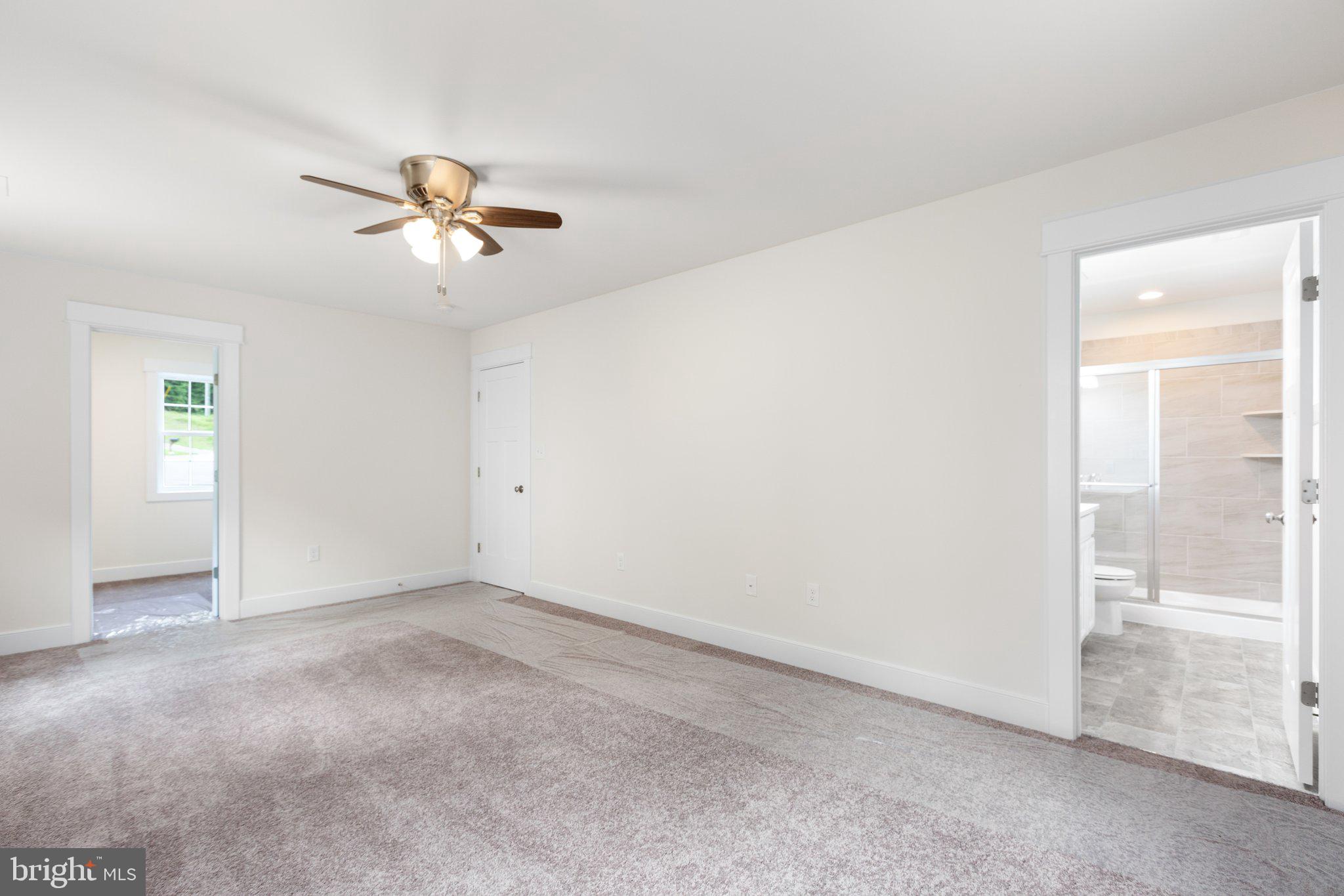 PRESIDENTIAL LAKES - Residential