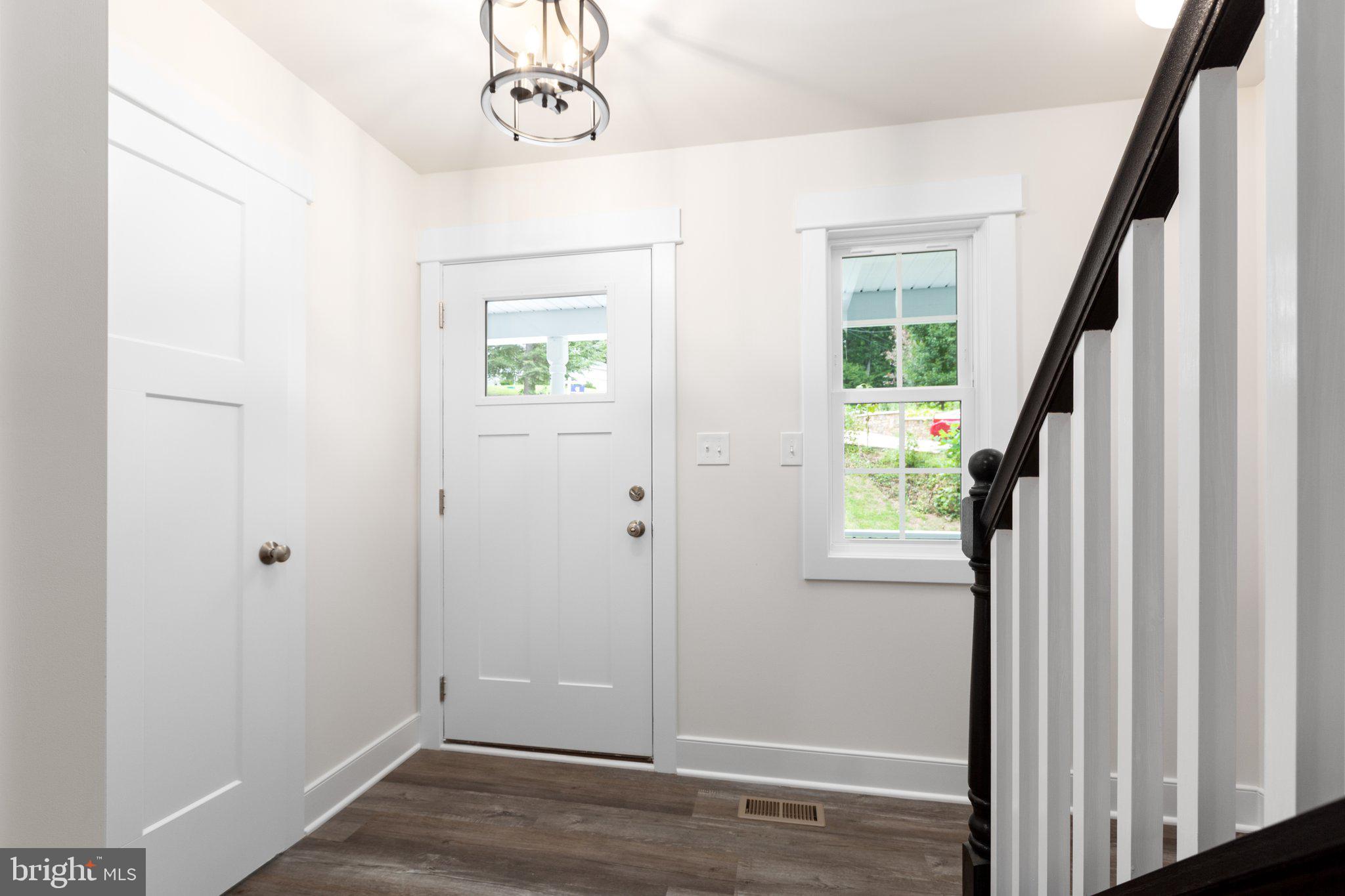 PRESIDENTIAL LAKES - Residential