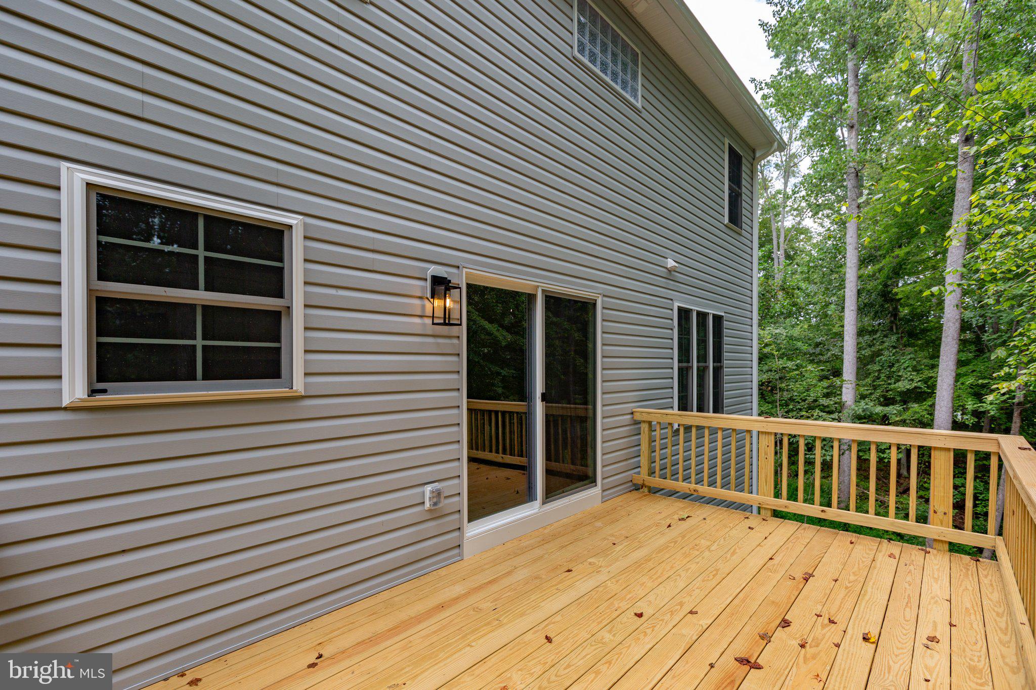 PRESIDENTIAL LAKES - Residential