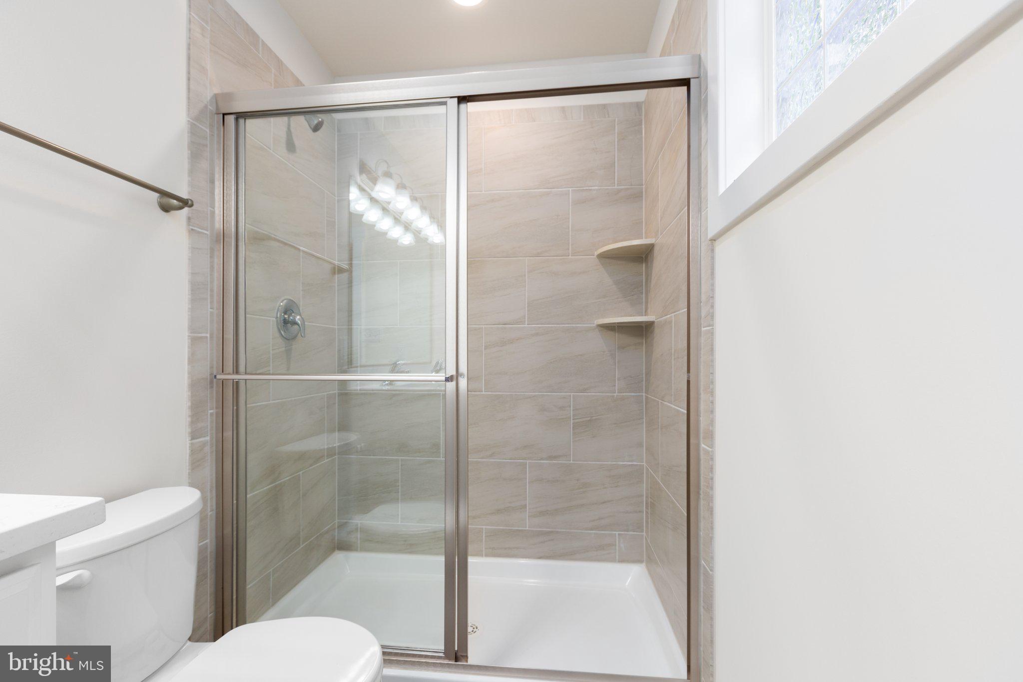 PRESIDENTIAL LAKES - Residential