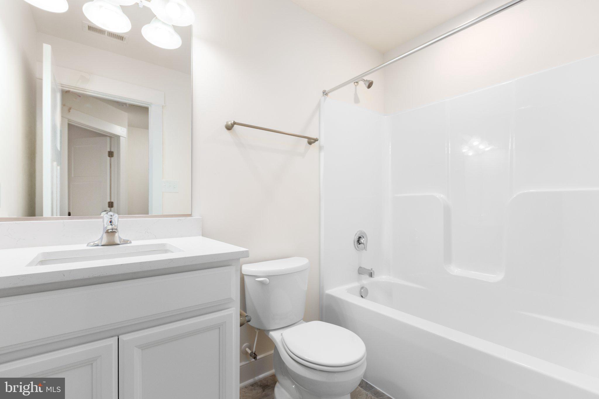 PRESIDENTIAL LAKES - Residential