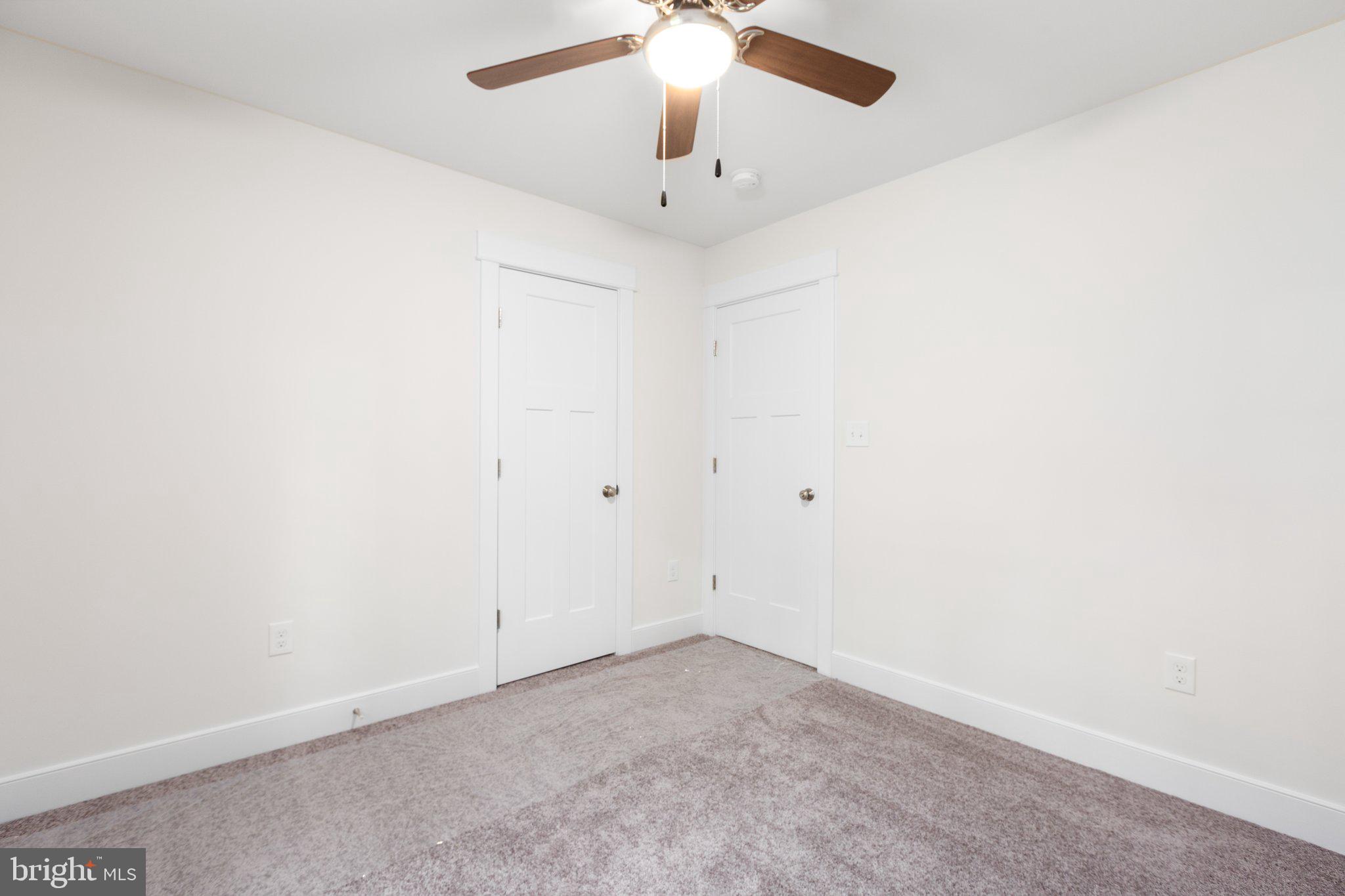 PRESIDENTIAL LAKES - Residential