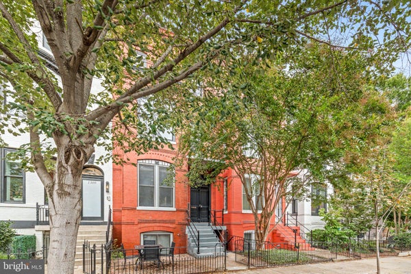 1307 R ST NW APT 2, WASHINGTON, DC 20009 - Image 2242a4252bb3cdca14a03c25ccc82969/2571370491