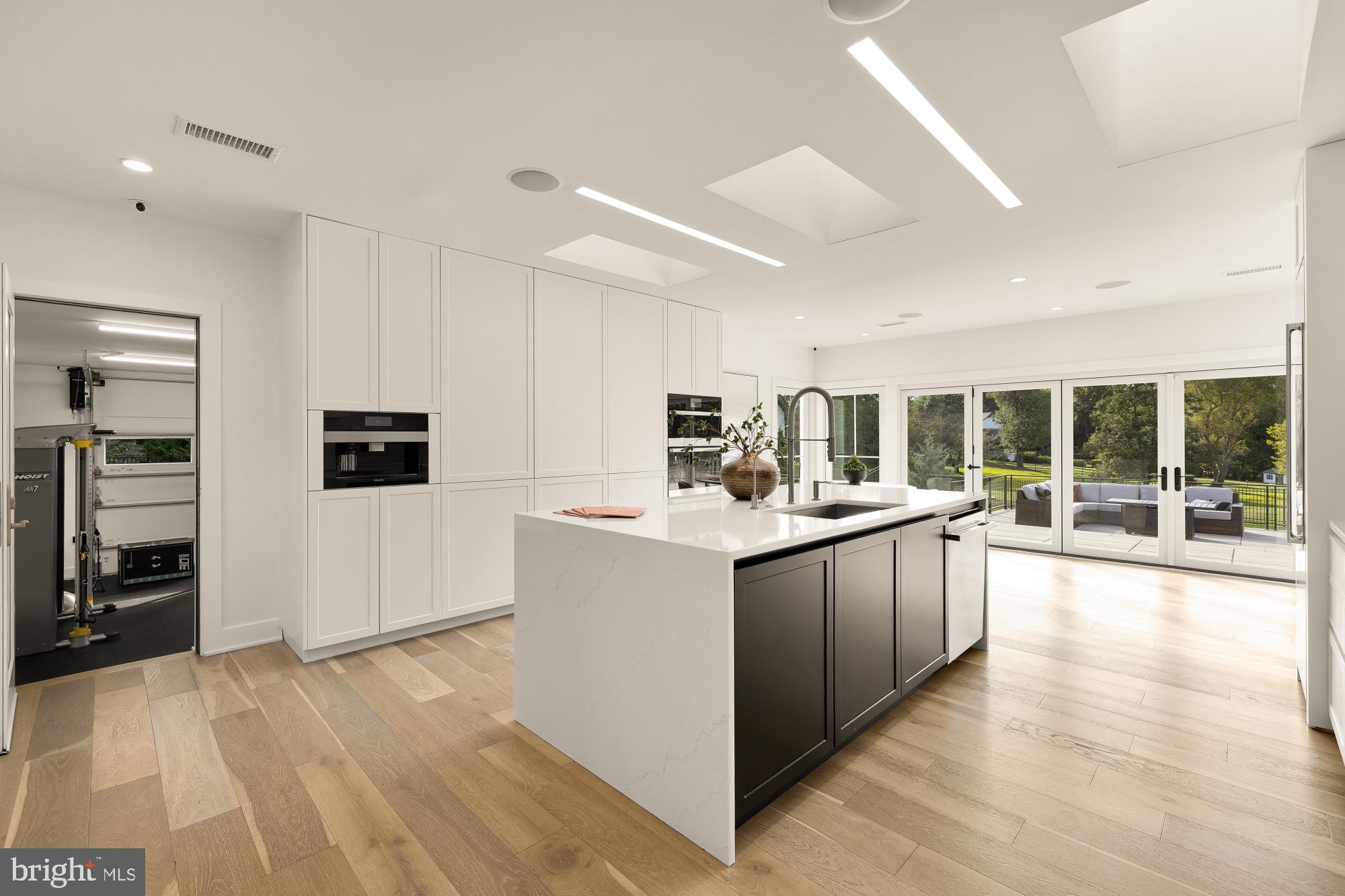 TRAVILAH MEADOWS - Residential