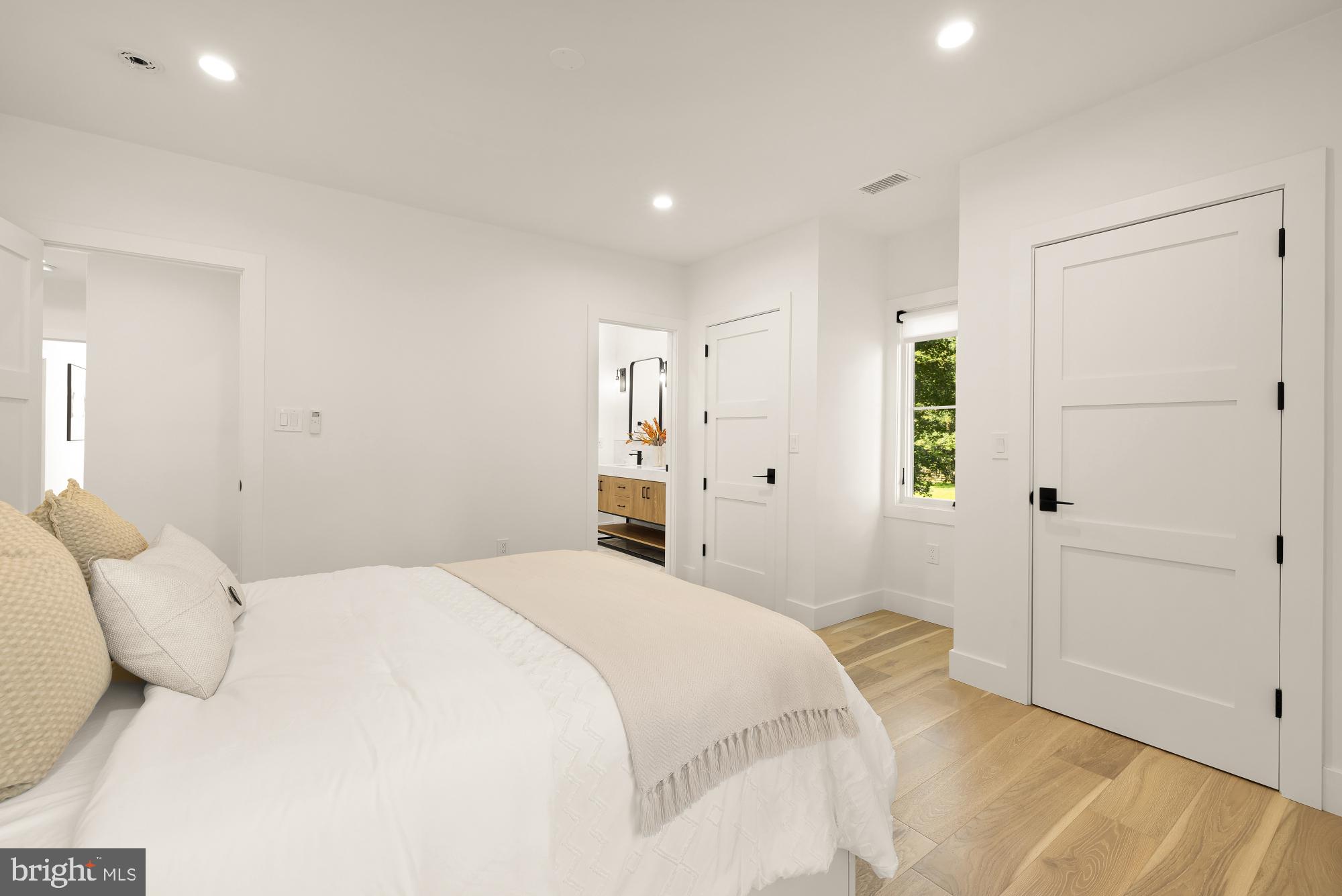 TRAVILAH MEADOWS - Residential