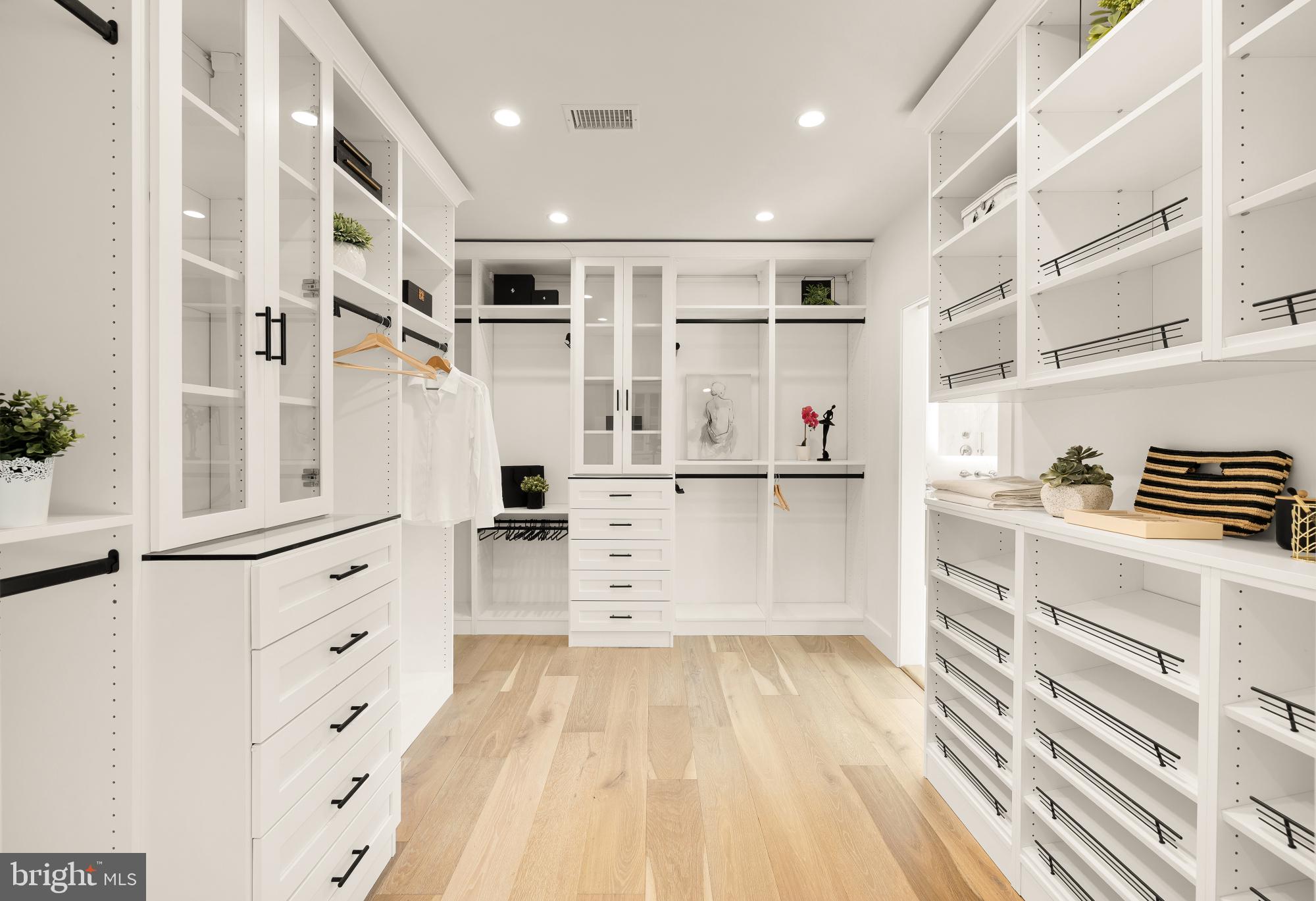 TRAVILAH MEADOWS - Residential