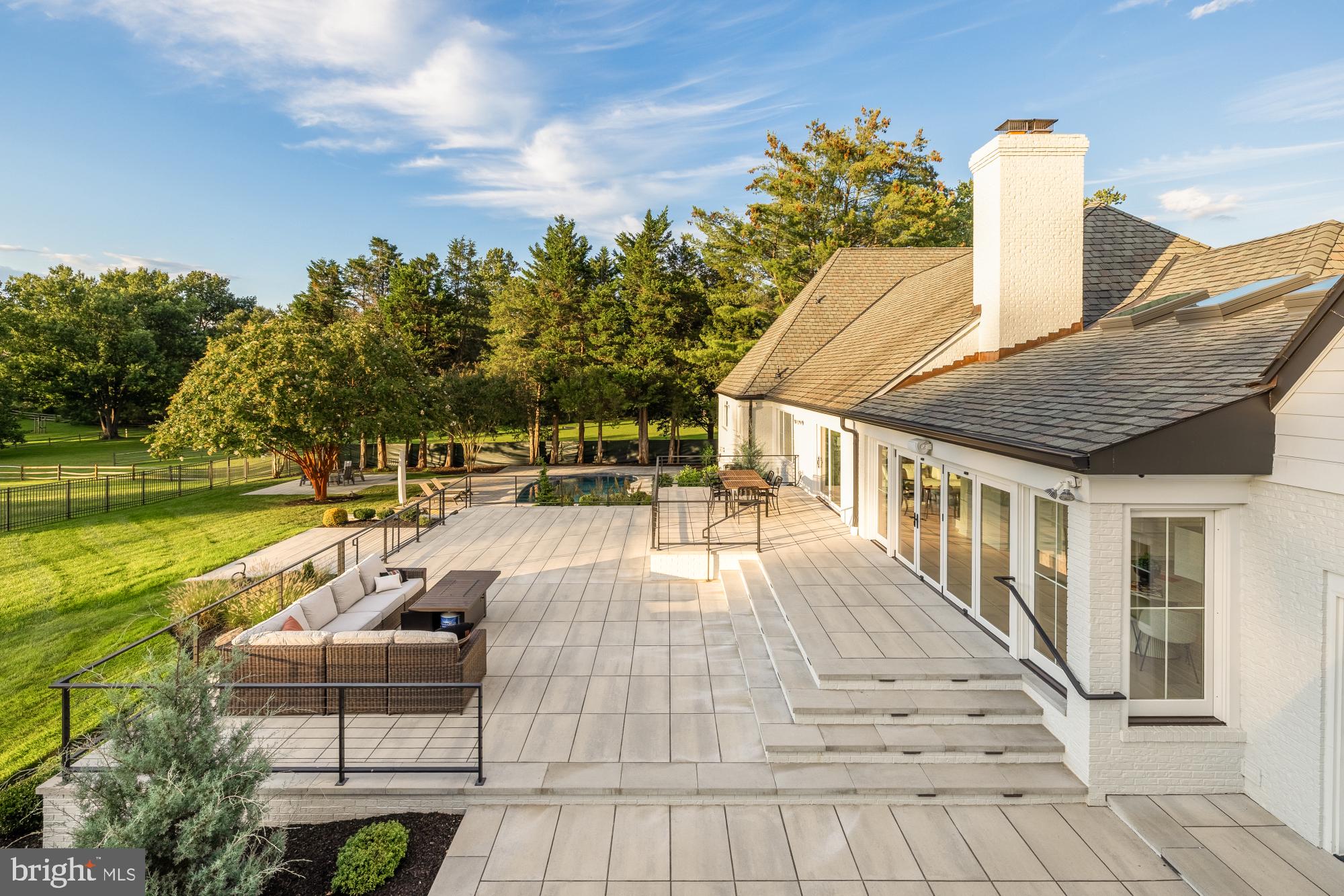 TRAVILAH MEADOWS - Residential