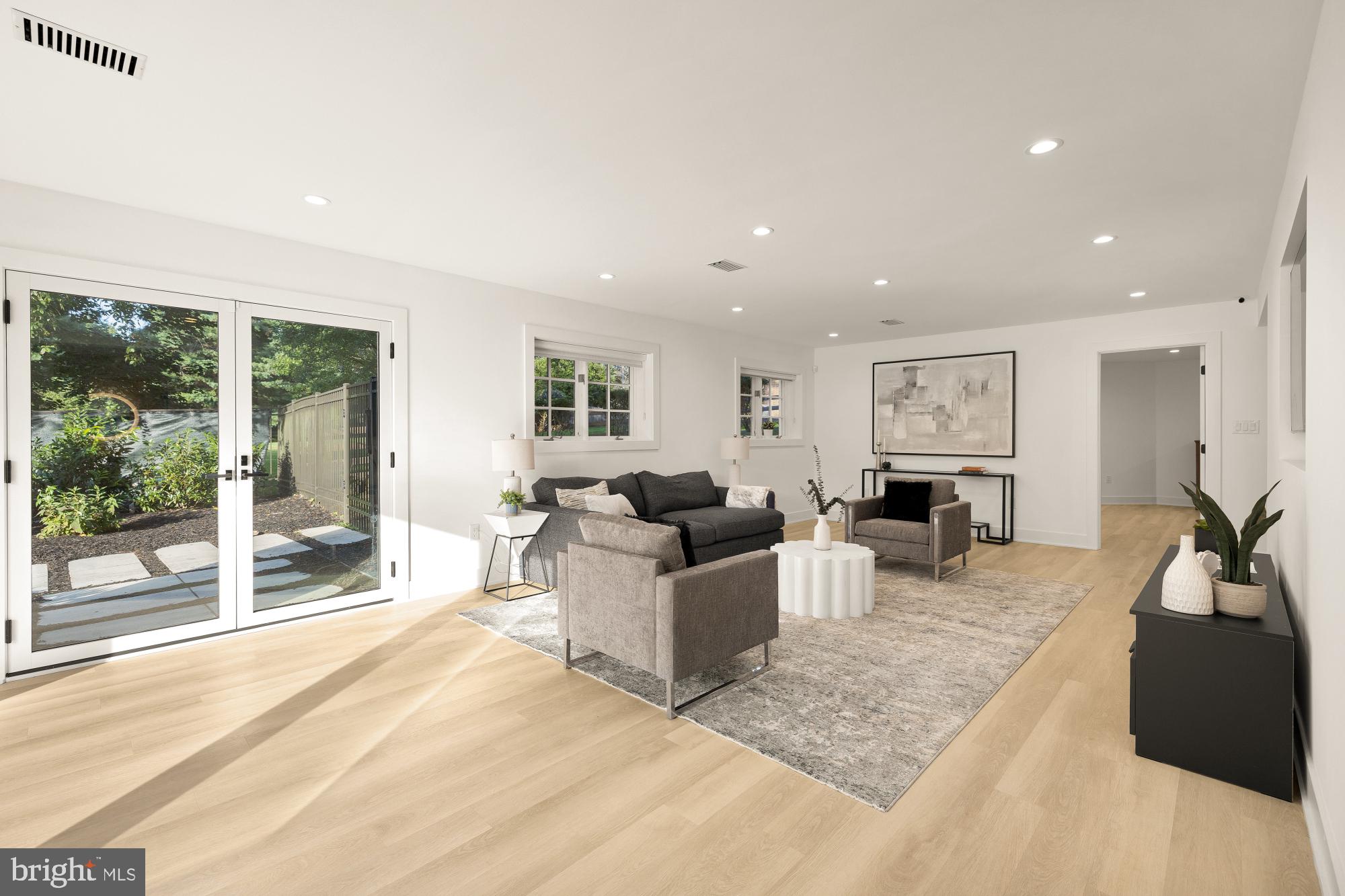 TRAVILAH MEADOWS - Residential