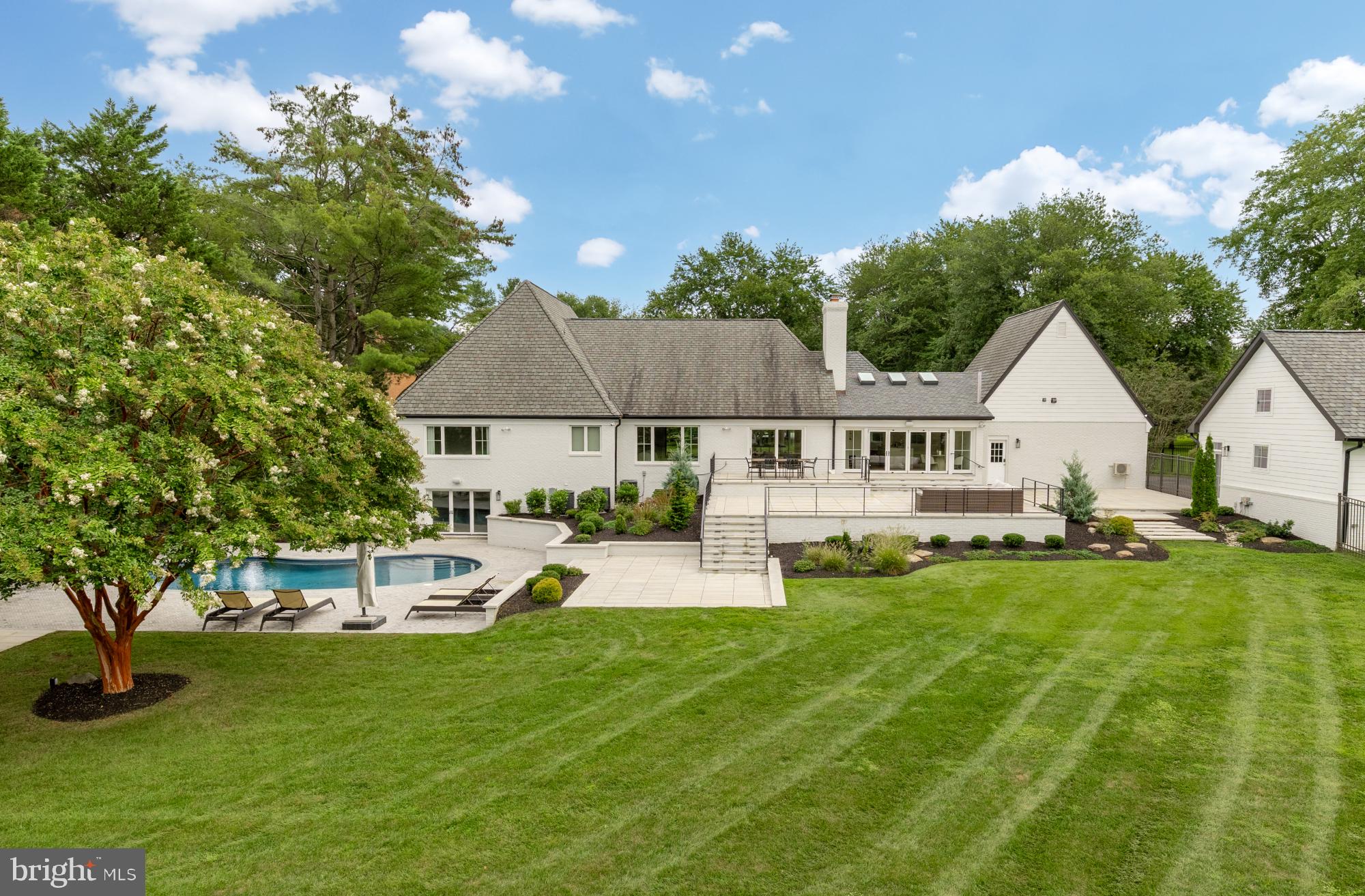 TRAVILAH MEADOWS - Residential