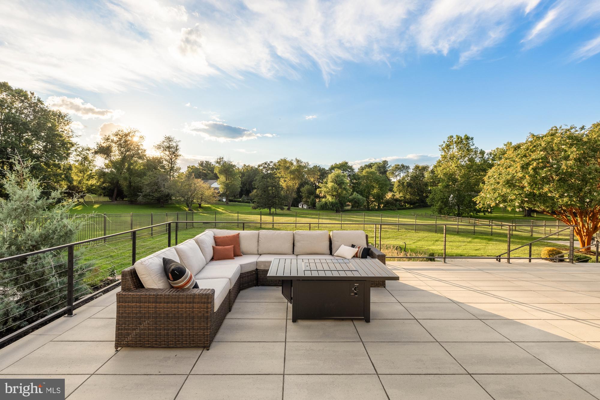 TRAVILAH MEADOWS - Residential