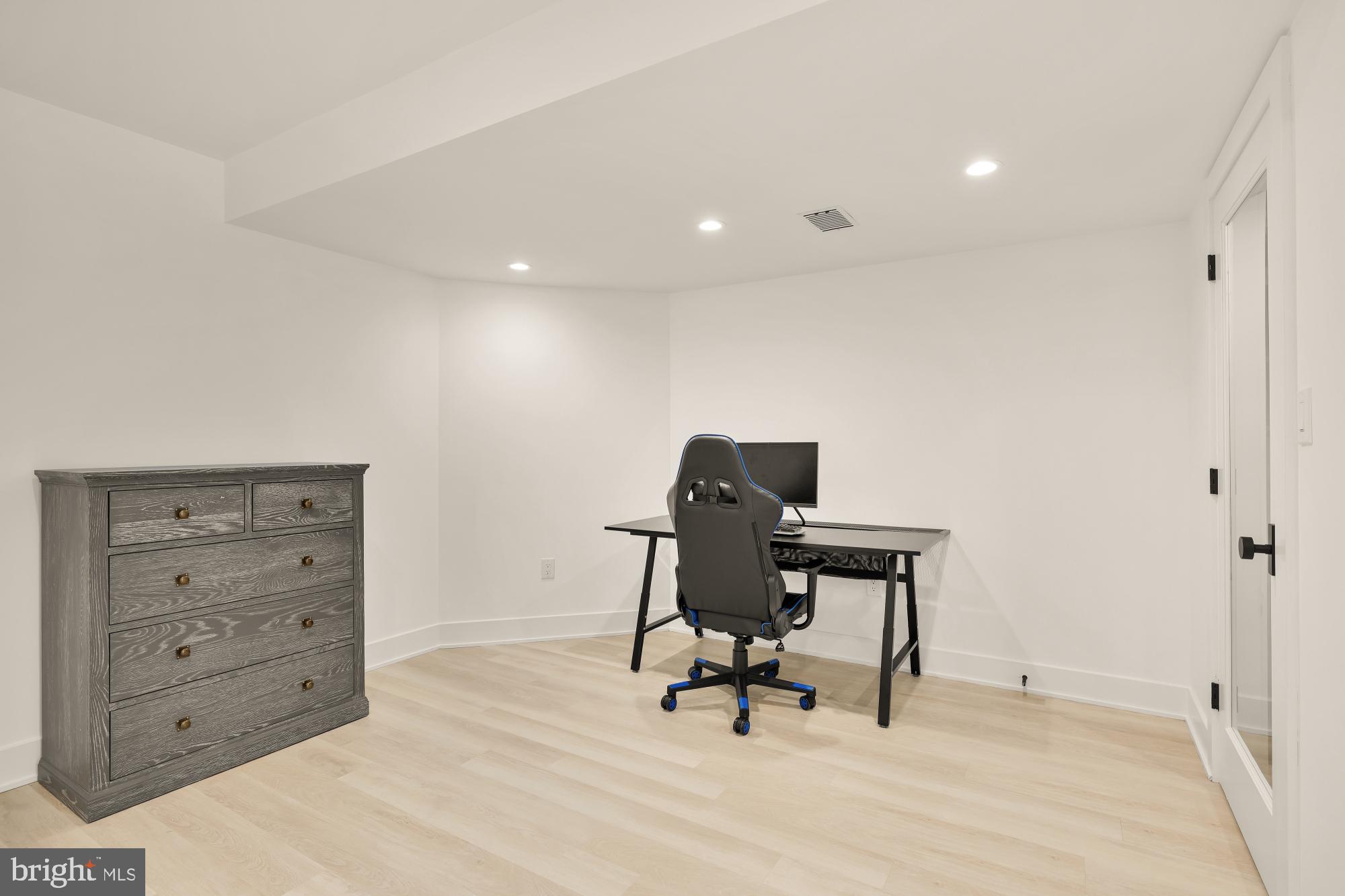 TRAVILAH MEADOWS - Residential