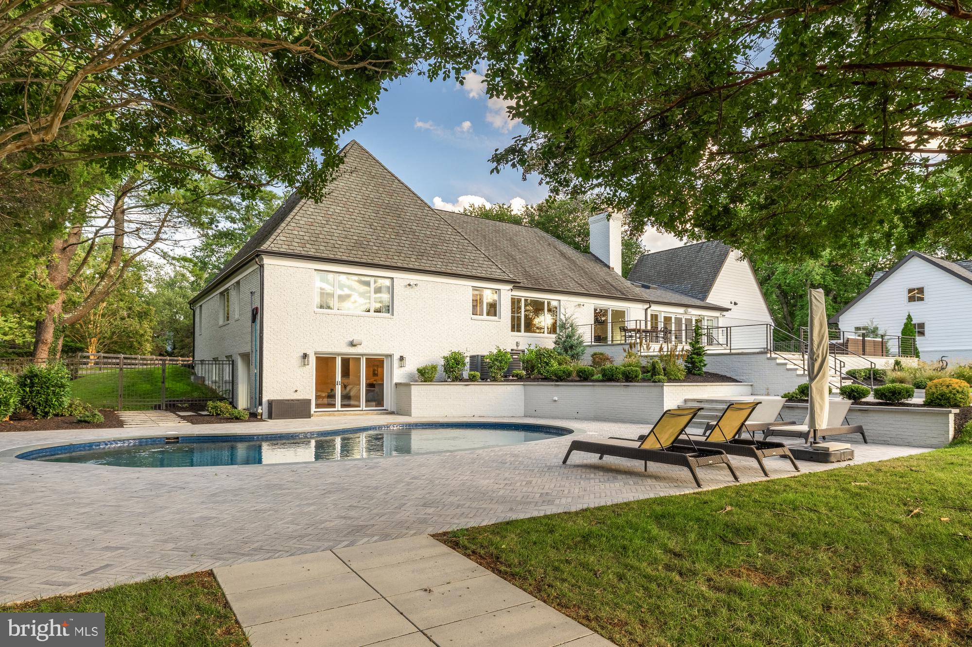 TRAVILAH MEADOWS - Residential