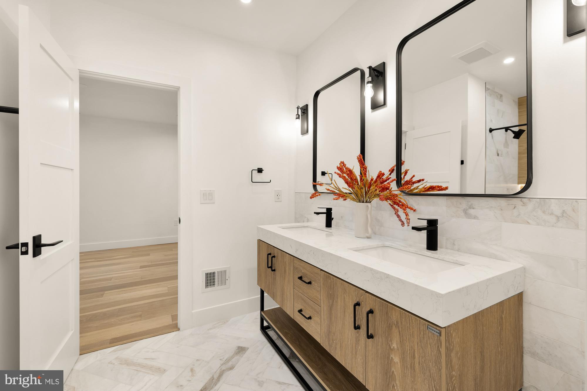 TRAVILAH MEADOWS - Residential