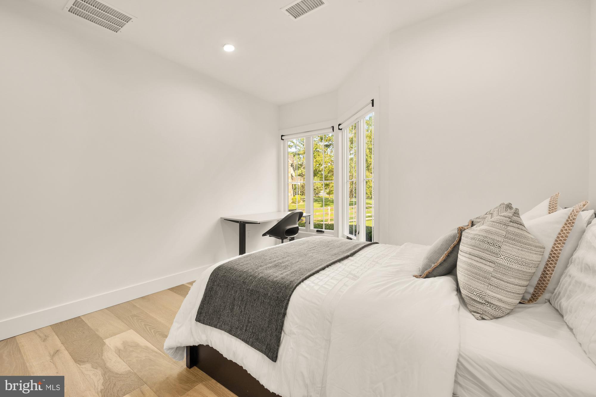 TRAVILAH MEADOWS - Residential